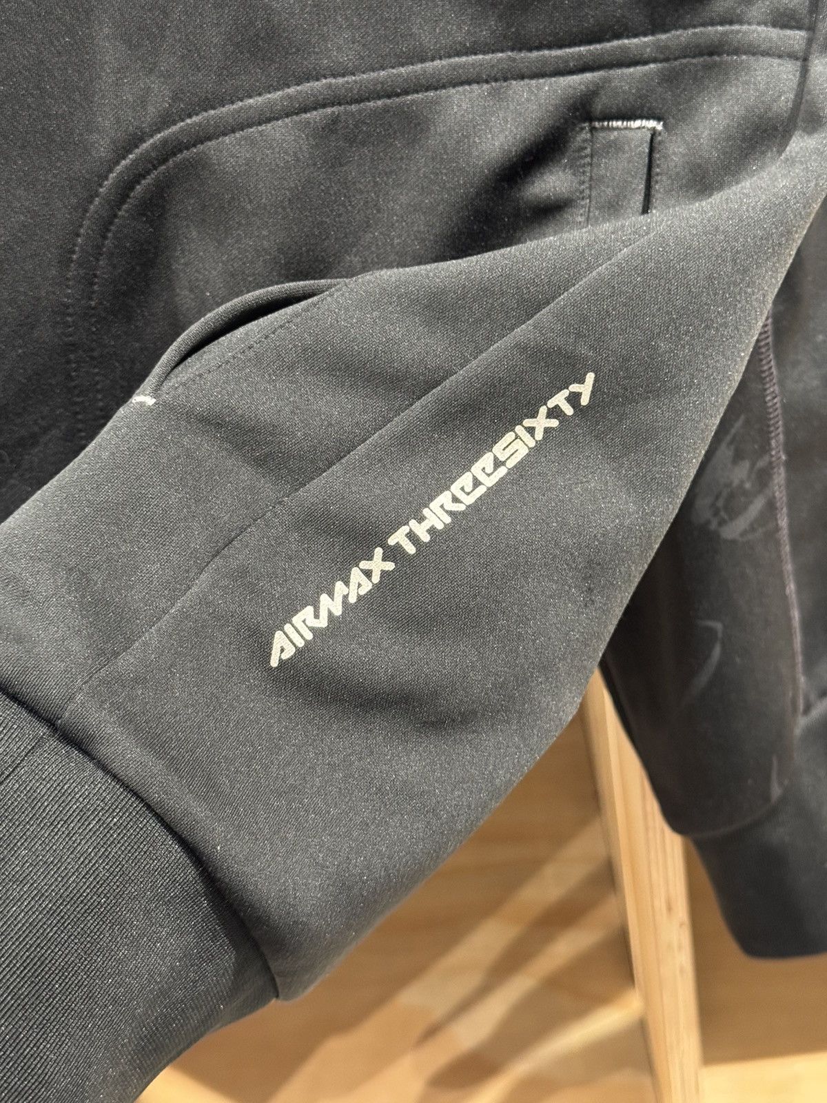 Nike Vintage Nike Air Max 360 00's Pullover Size US L / EU 52-54 / 3 - 4 Thumbnail
