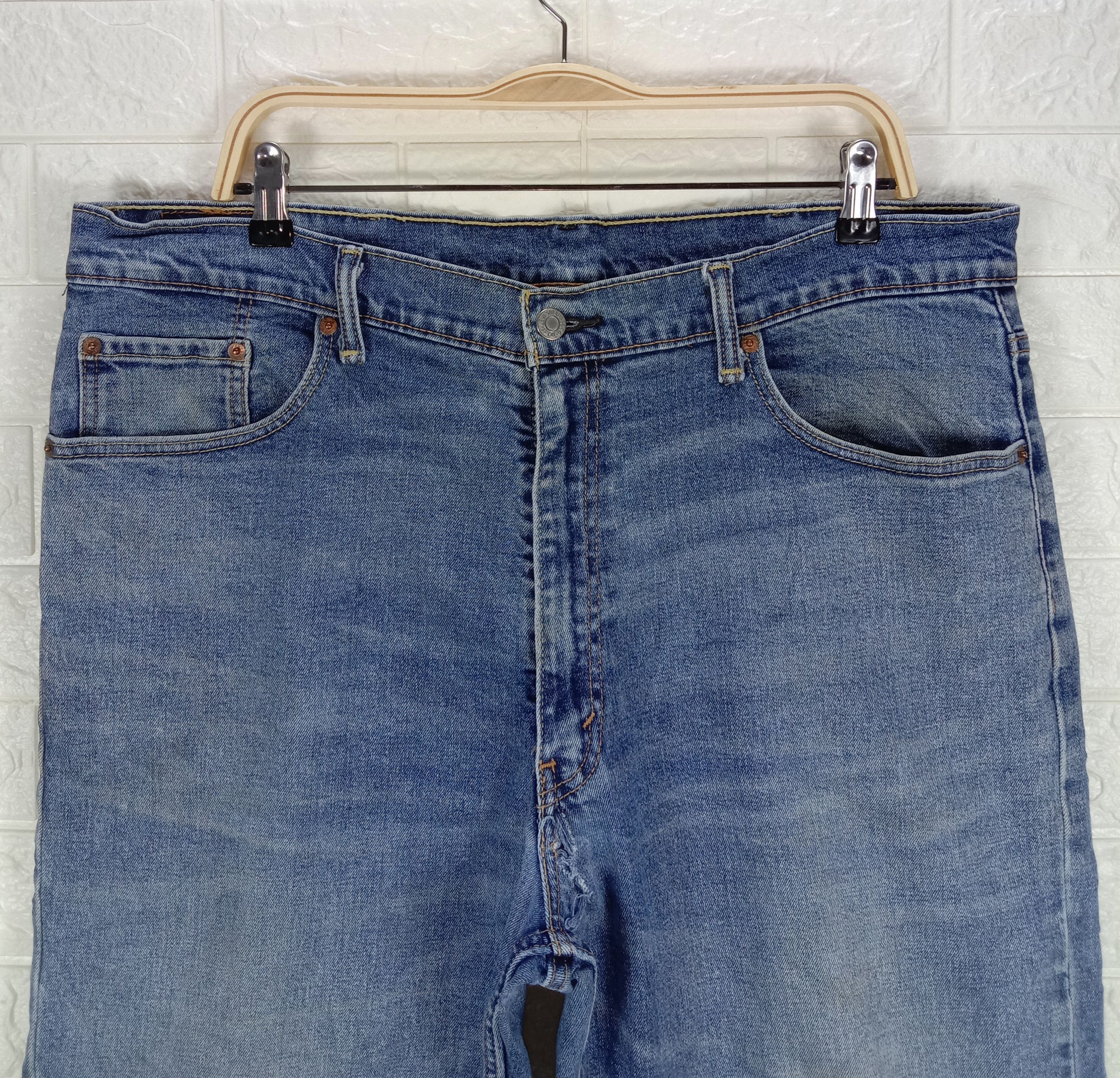 Levi's Vintage Levi's 550 Jeans Blue Wash Relaxed Fit Denim Size US 39 - 2 Thumbnail