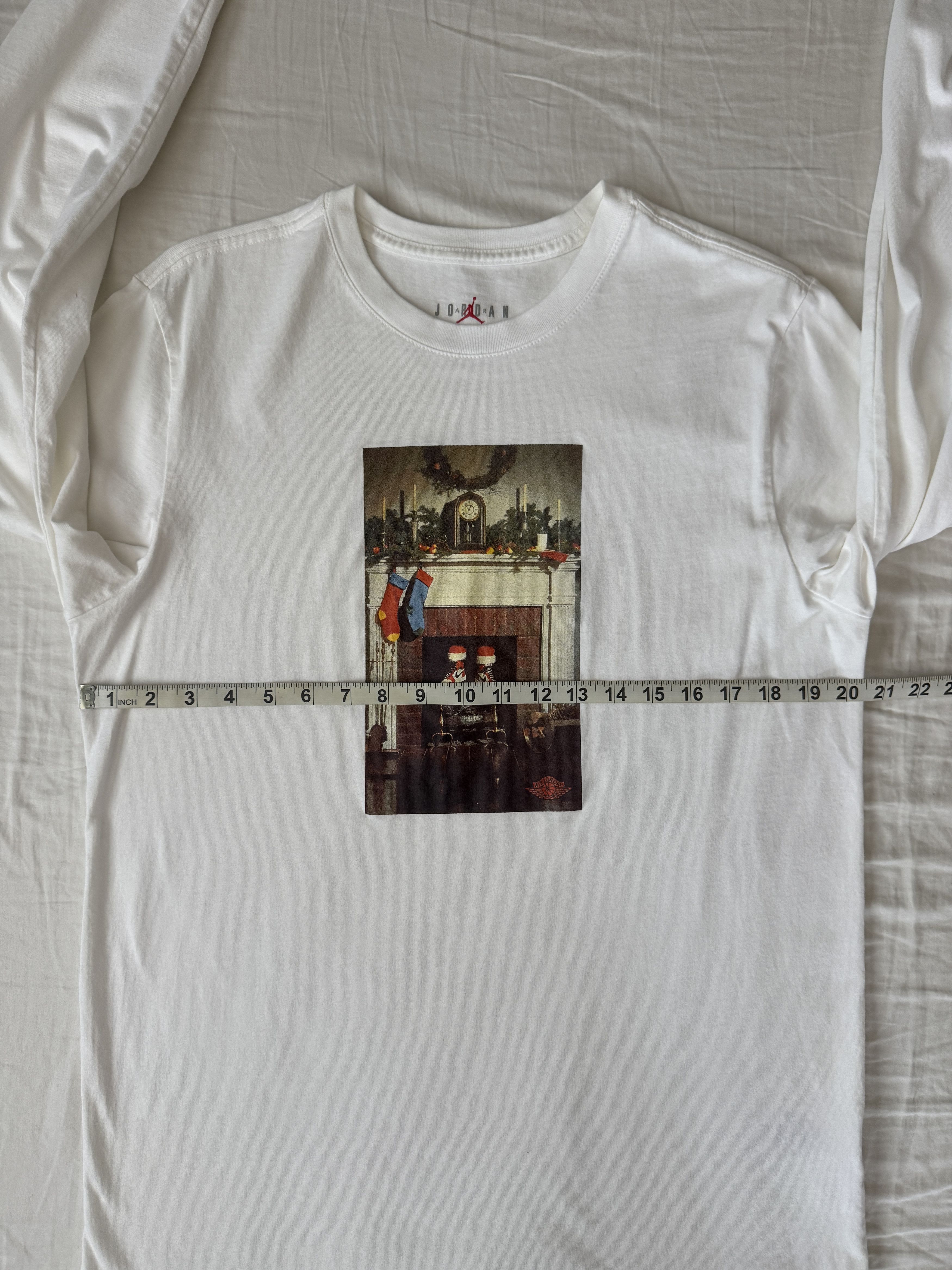 Jordan Brand Nike Christmas Santa Chimney Fireplace Chicago Long Sleeve Size US L / EU 52-54 / 3 - 5 Thumbnail