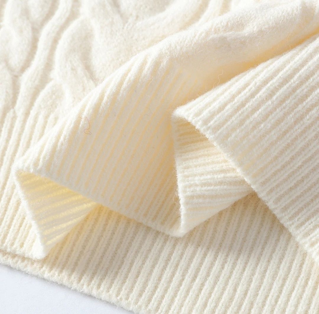 Luxury Cashmere Christmas Deer Sweater Thick Warm & Stylish