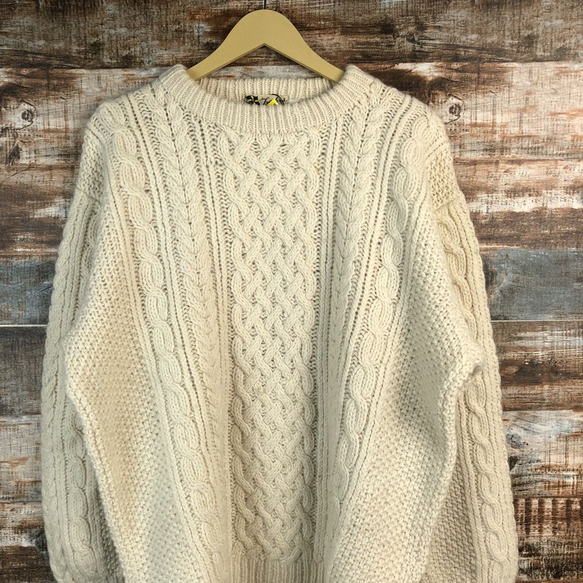 Japanese Brand Traders White Hand knit cable Knitwear #A2285 Size US L / EU 52-54 / 3 - 5 Thumbnail