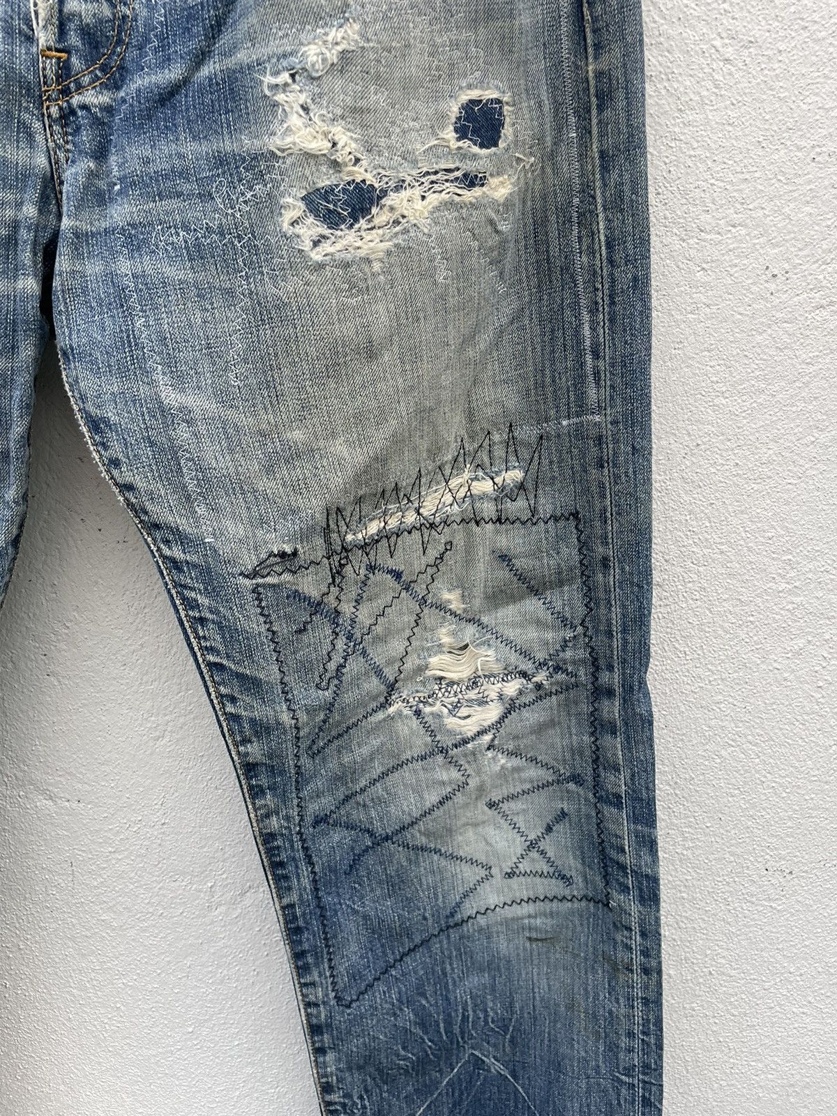 Levi's × Levi's Vintage Clothing Vintage Levi’s 501 Distressed Grunge Denim Jeans Size US 34 / EU 50 - 6 Thumbnail
