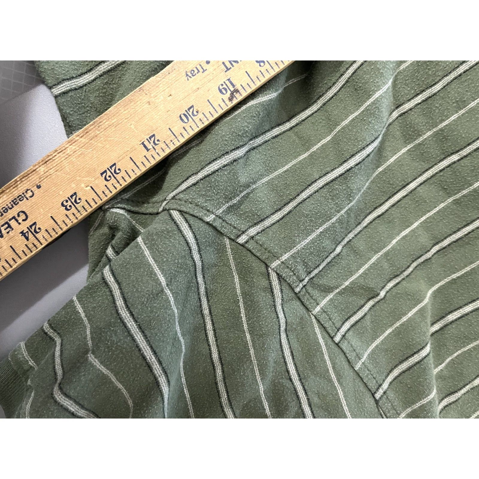 Izod VINTAGE IZOD GOLF POLO Shirt Mens 2XL Green Striped Short Sleeve Knit 100% Cotton Regular Fit Golf Casual Size US XXL / EU 58 / 5 - 5 Thumbnail