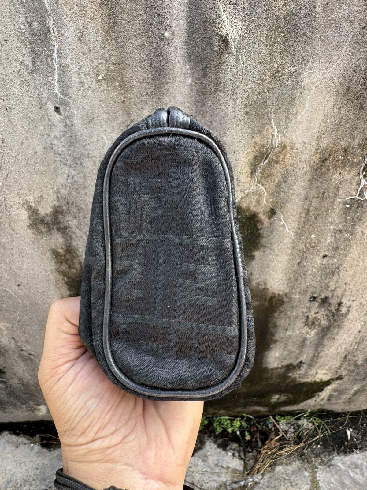 Fendi × Vintage Vintage Fendi Zucca Clutch Bag Size ONE SIZE - 4 Thumbnail
