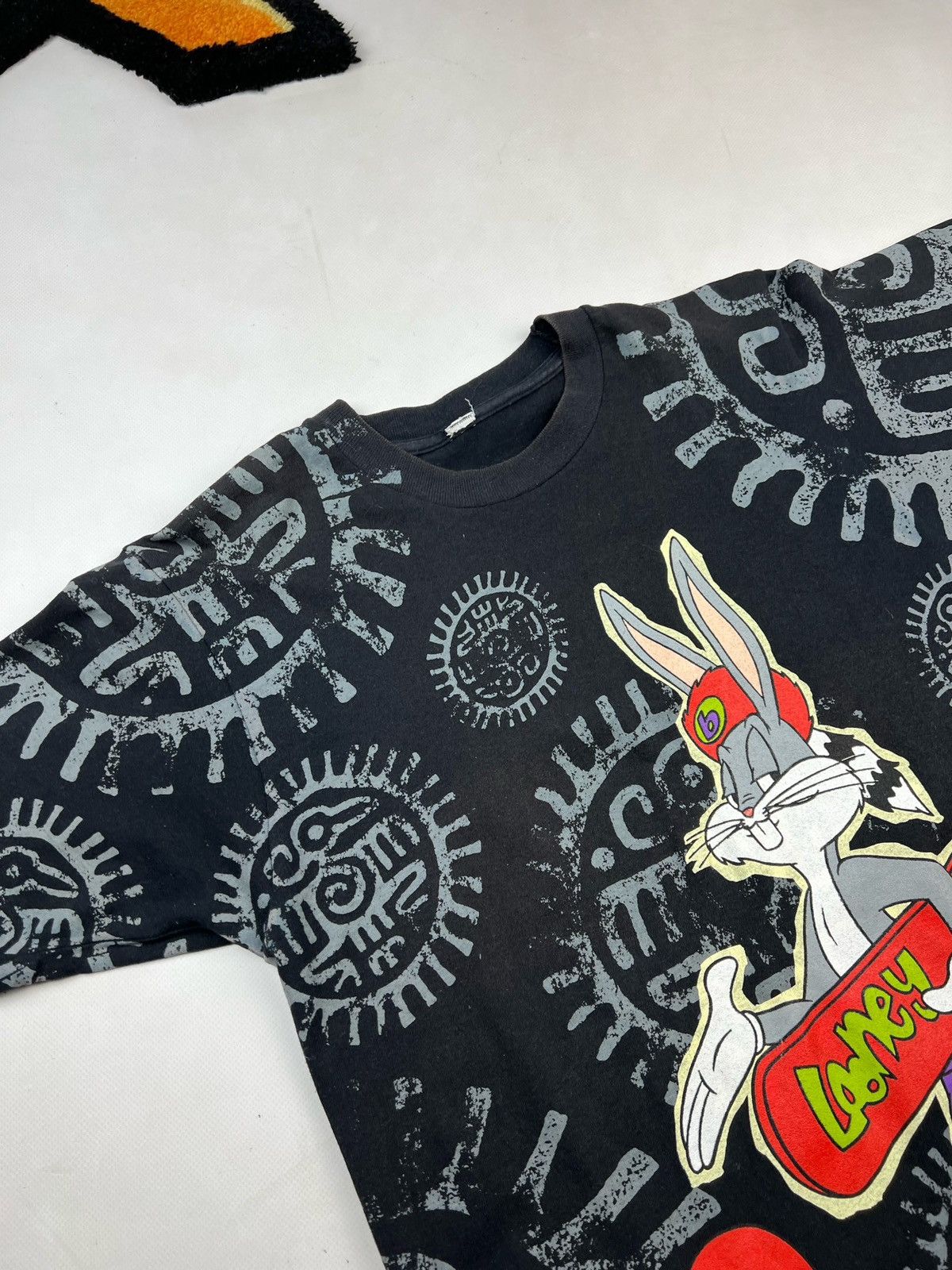 Vintage × Warner Bros Vintage looney tunes Tshirt skateboards Aztec all over print Size US M / EU 48-50 / 2 - 14 Thumbnail