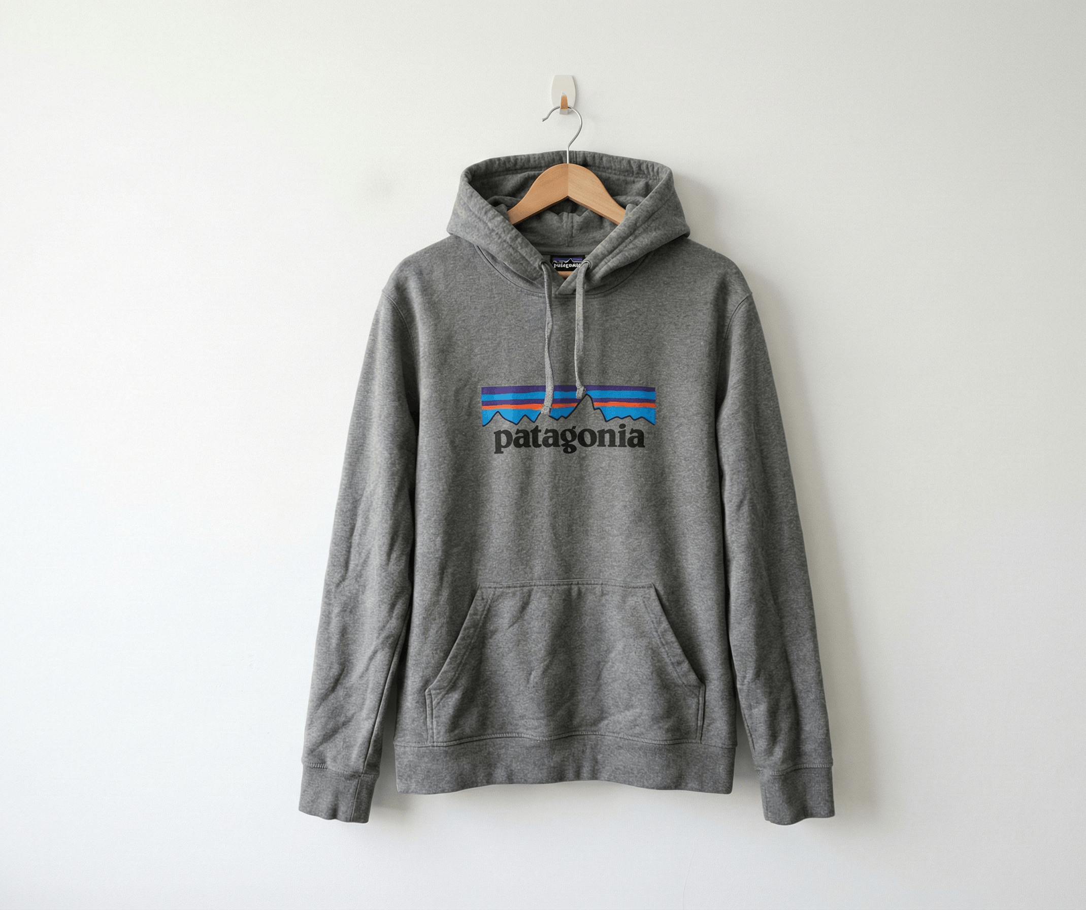 Patagonia Patagonia Uprisal Hoodie Men M Gray P-6 Logo Recycled Size US M / EU 48-50 / 2 - 1 Thumbnail