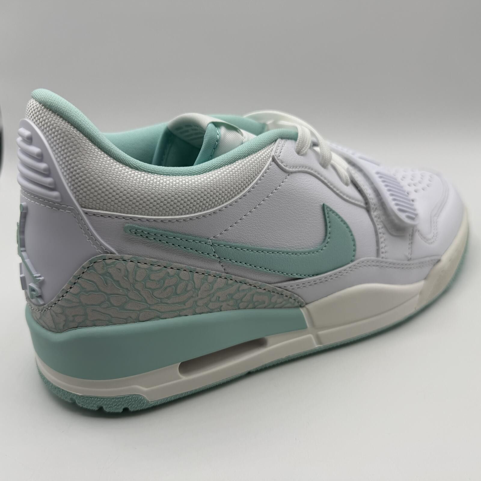 Nike Nike Air Jordan Legacy 312 Low Light Dew Women Shoes Size 10 Size US 10 / IT 40 - 11 Thumbnail