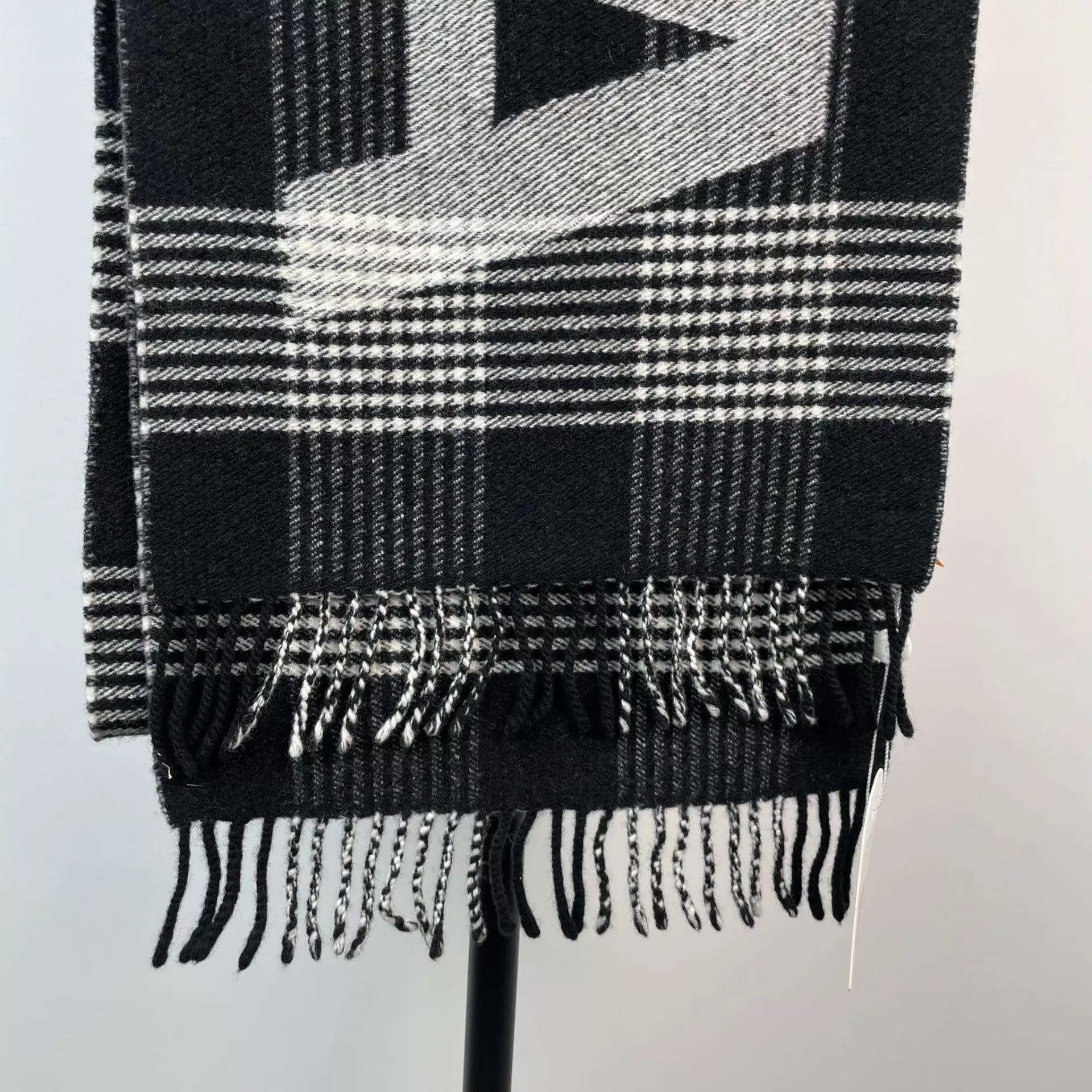 Balenciaga Balenciaga 98 New Colorblock Scarf 35x242 Size ONE SIZE - 4 Thumbnail