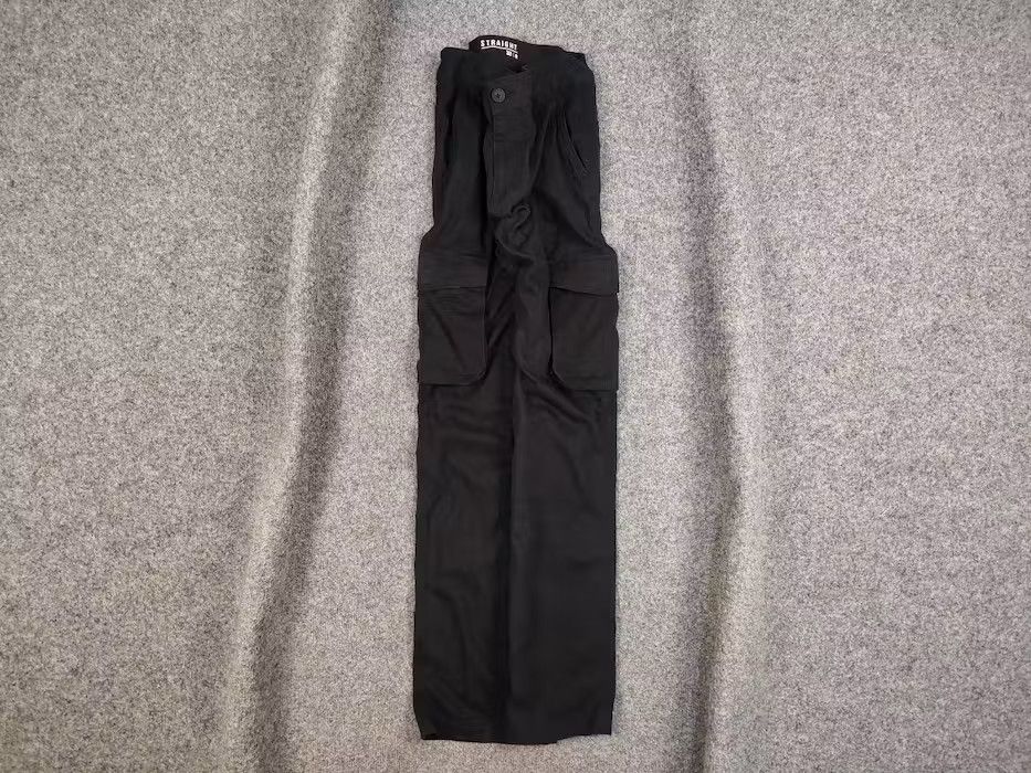 Japanese Brand Vintage 90's Japanese Black Pocket Casual Cargo Pants Size US 32 / EU 48 - 1 Thumbnail