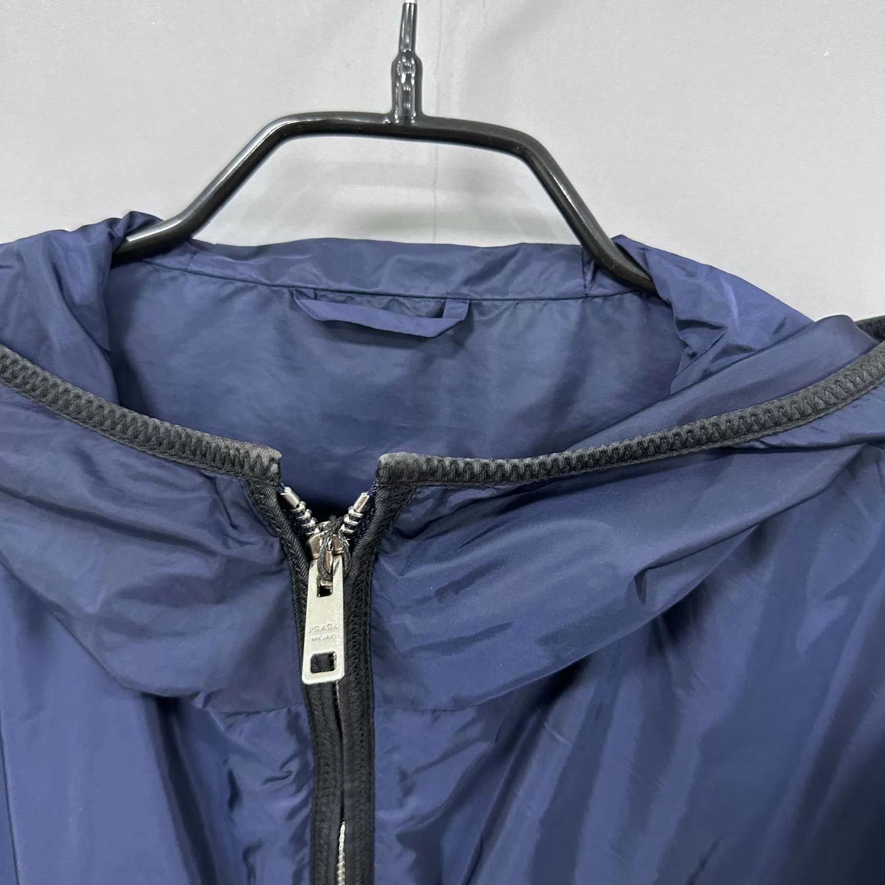 Prada PRADA dark blue triangle logo shell jacket 95 new 38 Size XS / US 0-2 / IT 36-38 - 7 Thumbnail