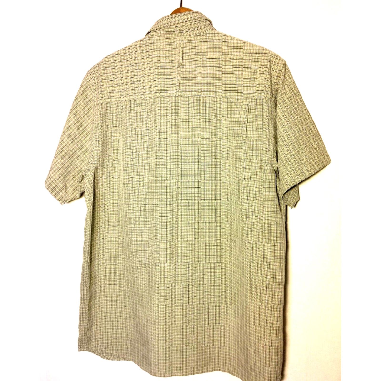 The North Face The North Face Shirt Men L Button-Up Plaid Short Sleeve Multicolor Modal Polyester Blend Folded in India Size US L / EU 52-54 / 3 - 2 Thumbnail