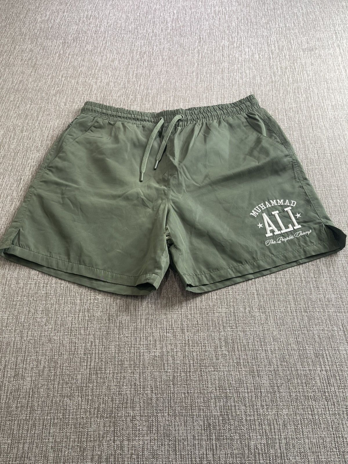 Shoe Palace Muhammad Ali “Thrilla in Manila” Shorts Size US 36 / EU 52 - 1 Thumbnail