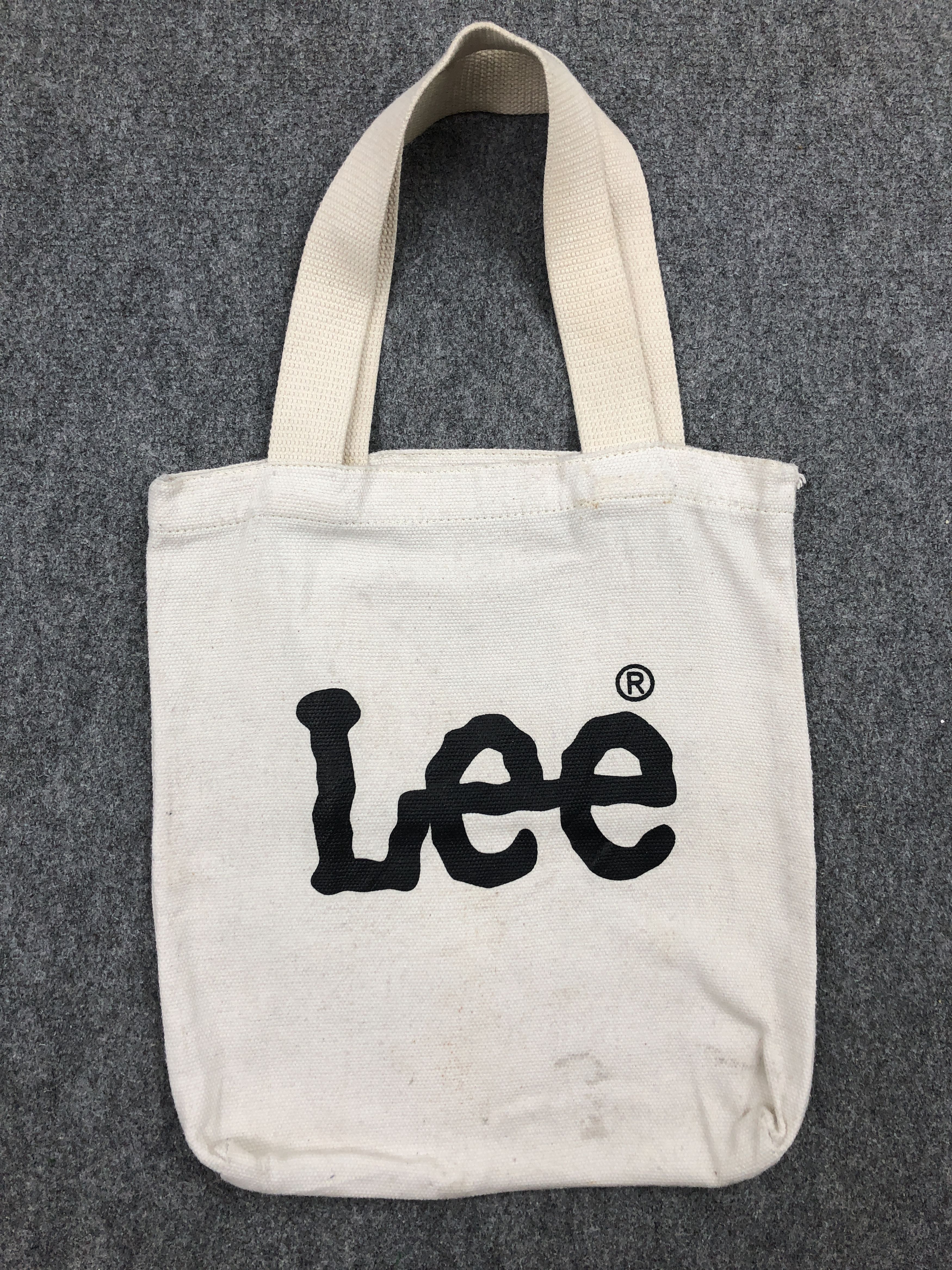 Lee Vintage Lee Big Logo Sling Bag BG0140 Size ONE SIZE - 1 Thumbnail