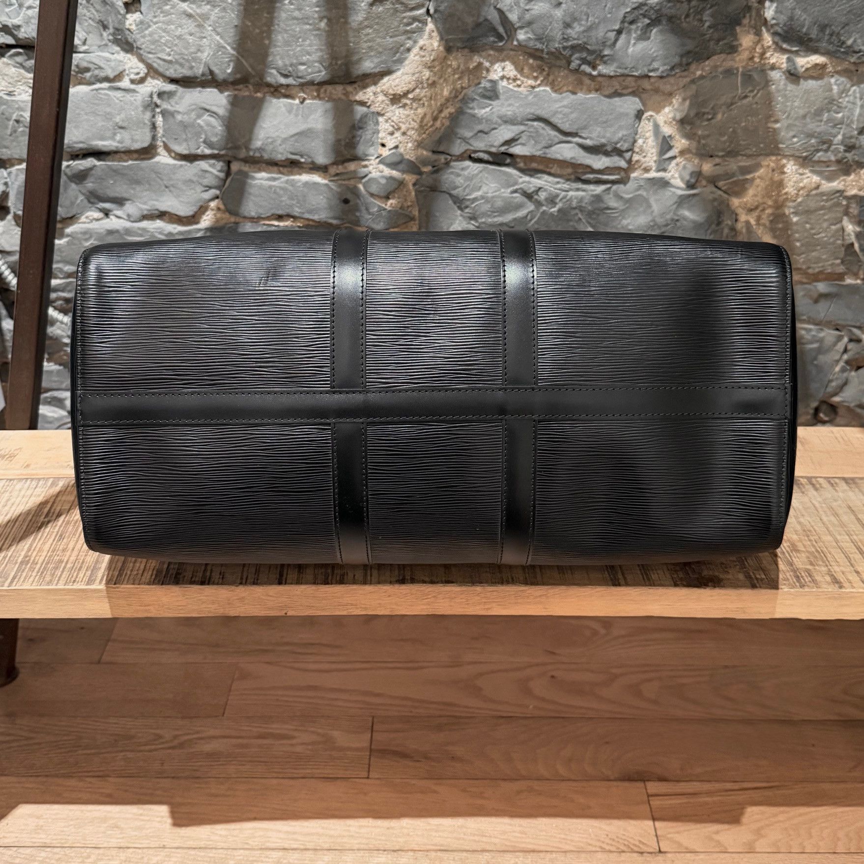 Louis Vuitton Louis Vuitton Vintage Black Epi Keepall 50 Duffle Bag Size ONE SIZE - 8 Thumbnail