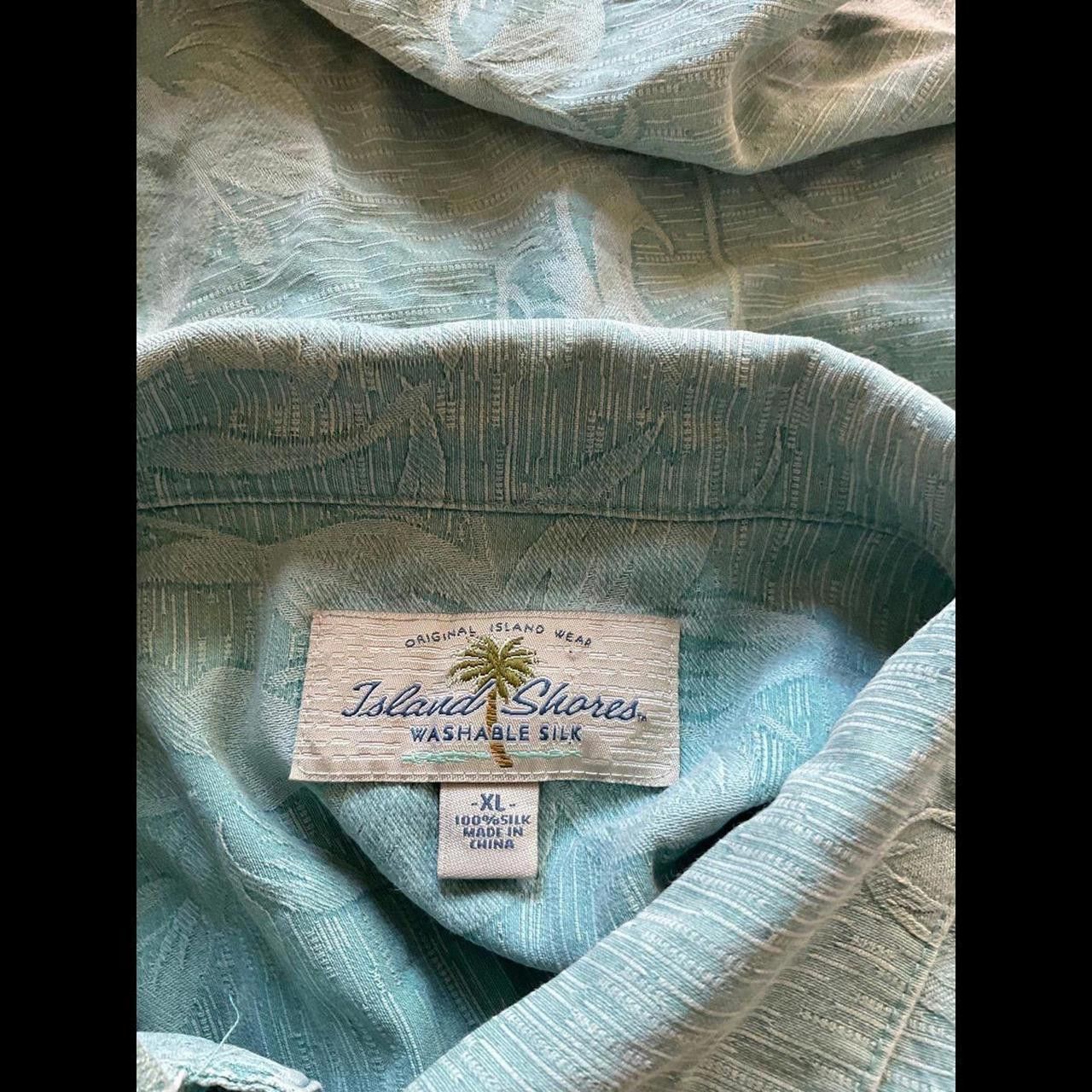 Designer Mens Used Island Shores Button Size US XL / EU 56 / 4 - 2 Thumbnail