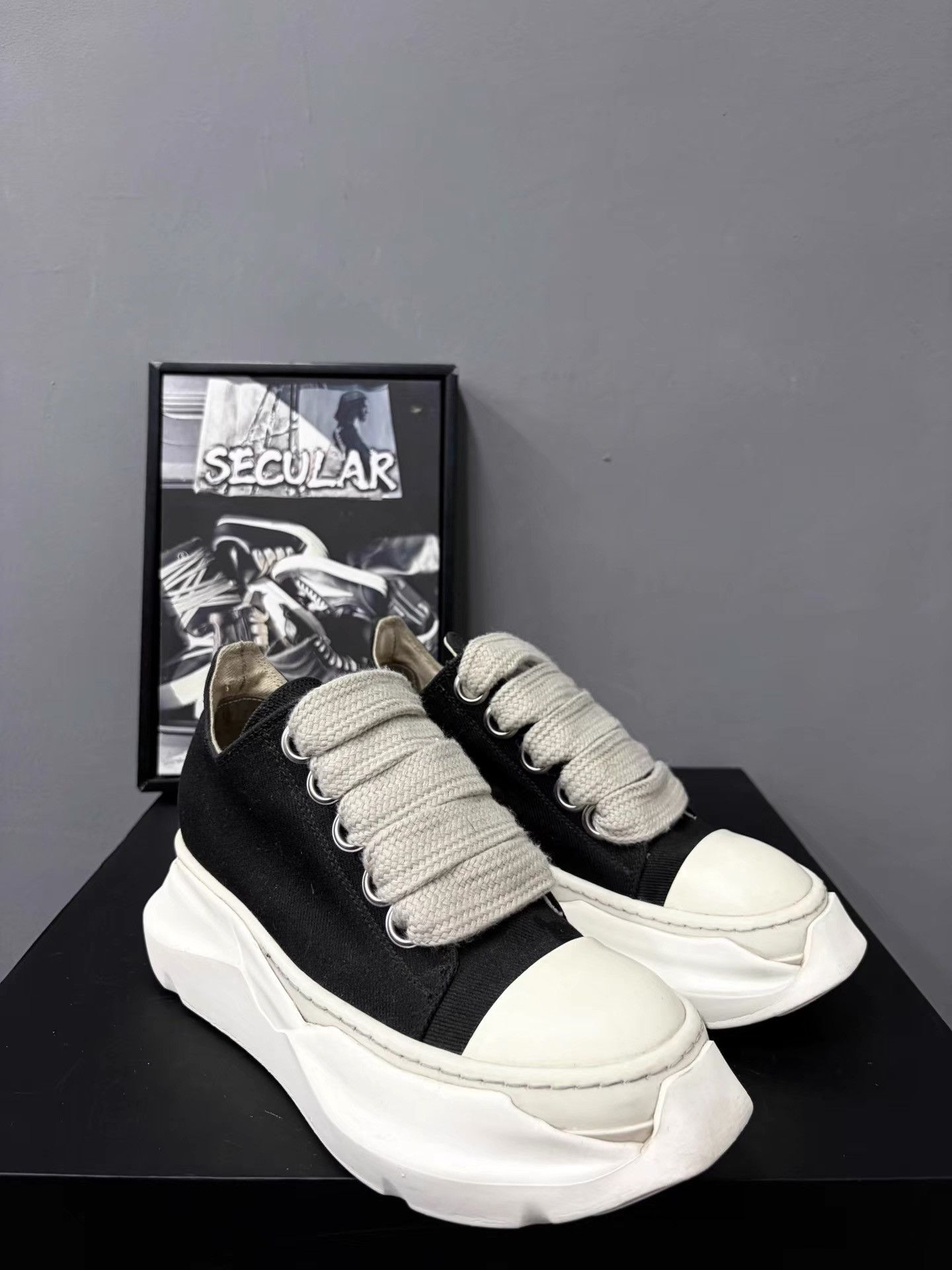 Rick Owens Rick Owens 22SS Thick Lace Black White Ramones K34 Size US 7 / IT 37 - 3 Thumbnail