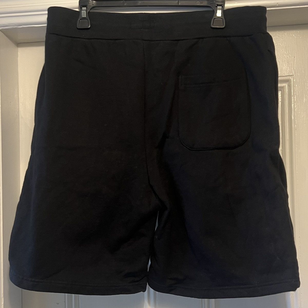 Market Authentic Market Smiley Haters Sweatshorts black xxl shorts Size US 42 / EU 58 - 5 Thumbnail
