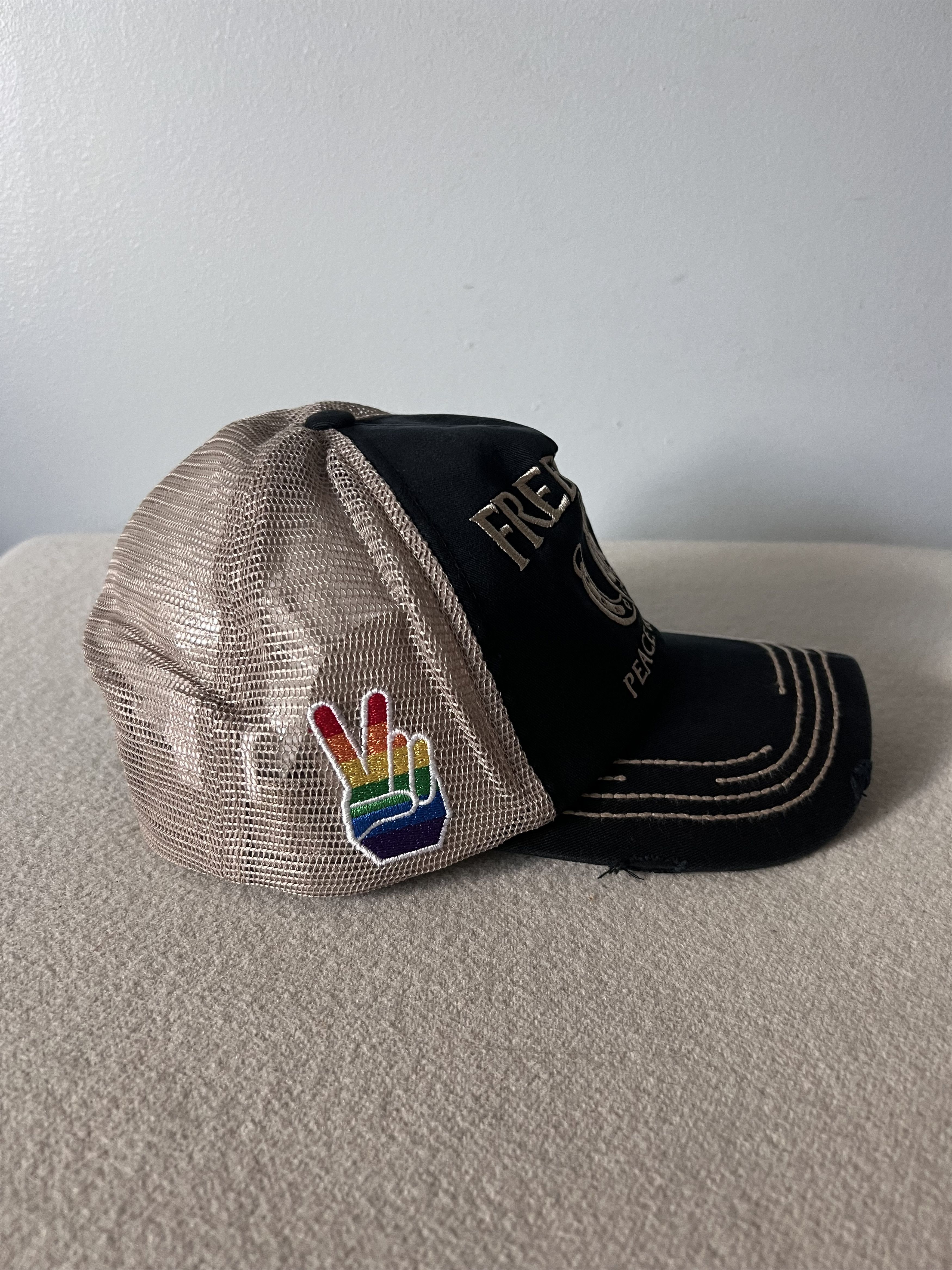 Palace Palace Skateboards Freedom Distressed Trucker Hat in Black Size ONE SIZE - 3 Thumbnail