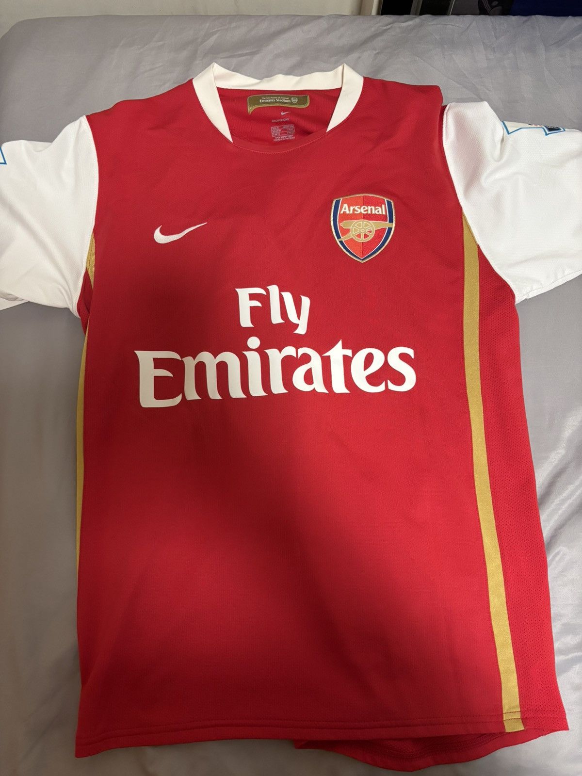 Nike Arsenal 2006/08 henry m size Size US M / EU 48-50 / 2 - 1 Thumbnail