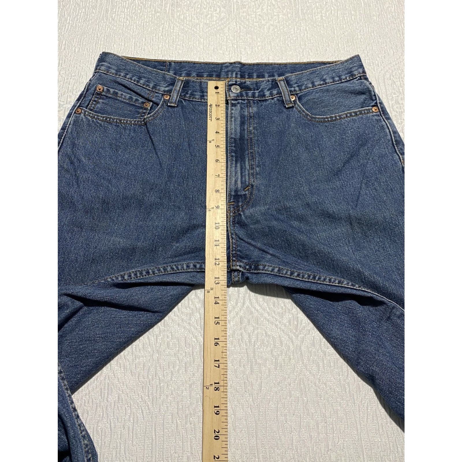 Levi's VINTAGE? (No) Levis Levi's 550 Jeans Mens 36x32 Relaxed Fit Denim Blue 5-Pocket Straight Casual Wear Mens jeans Size US 36 / EU 52 - 7 Thumbnail