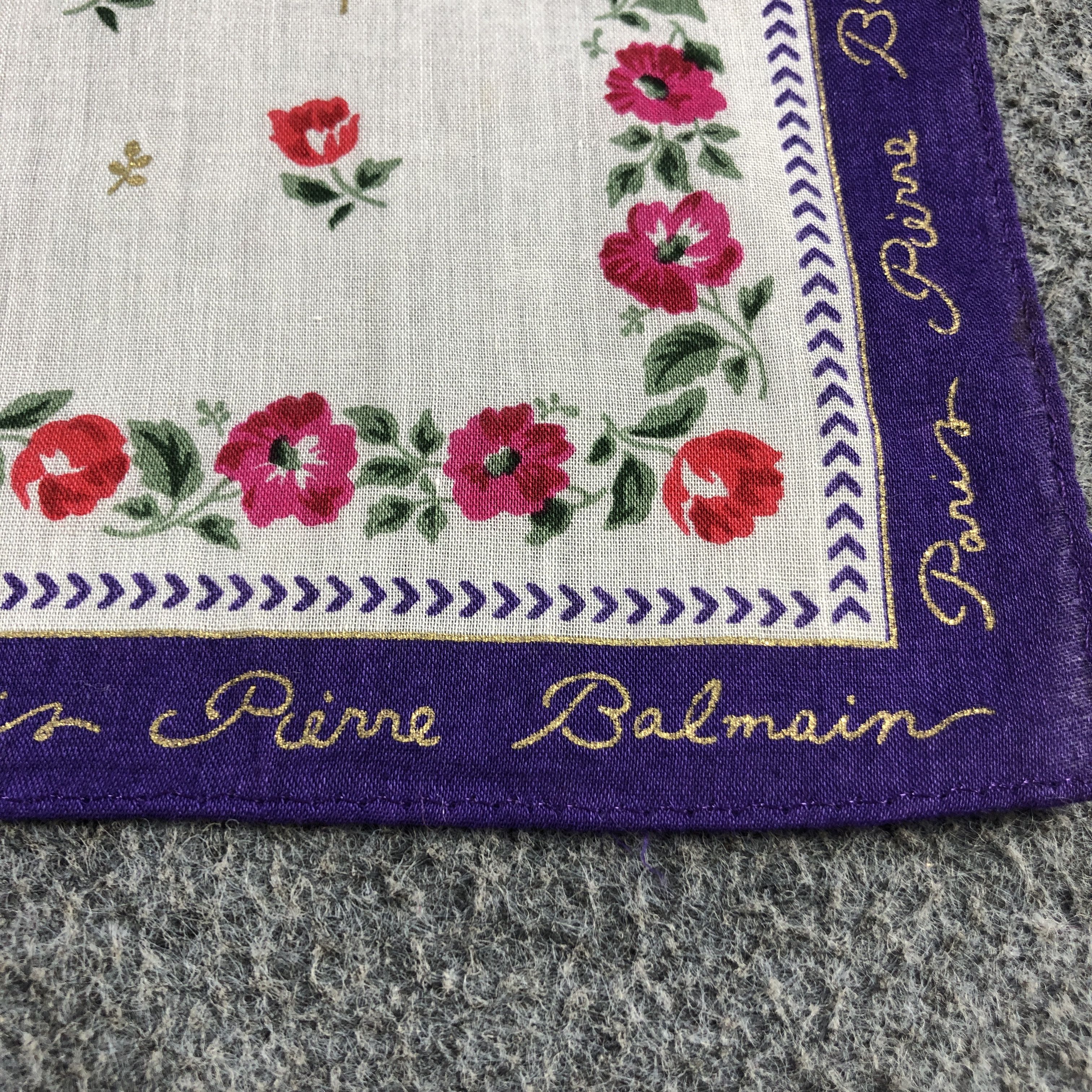 Pierre Balmain × Vintage Pierre Balmain Handkerchief Neckerchief Bandana H2461 Size ONE SIZE - 4 Thumbnail