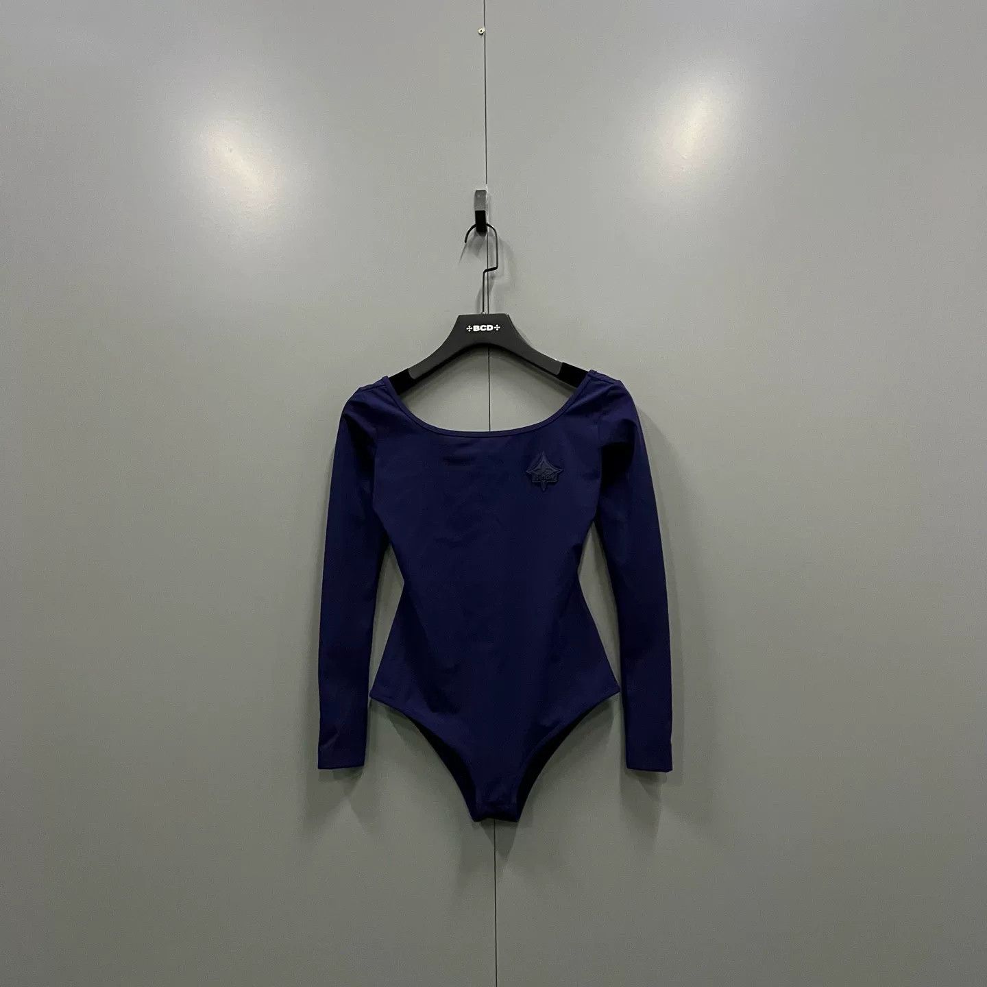 Louis Vuitton Louis Vuitton Badge Slim-Fit Bodysuit Size XS / US 0-2 / IT 36-38 - 1 Thumbnail