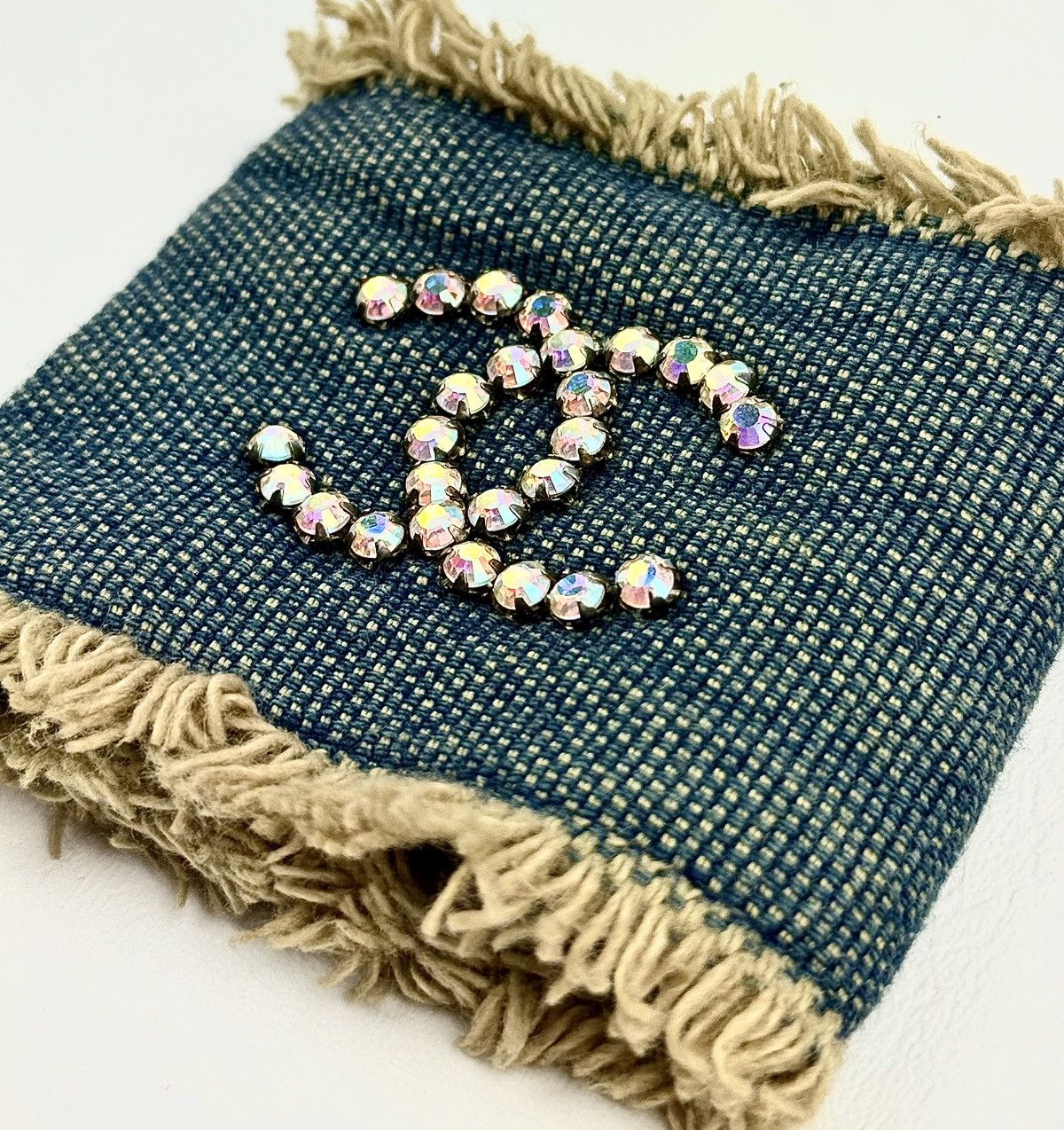 Chanel Chanel - Karl - FW/01 - Denim - Rhinestone - CC - Logo Cuff Size ONE SIZE - 5 Thumbnail