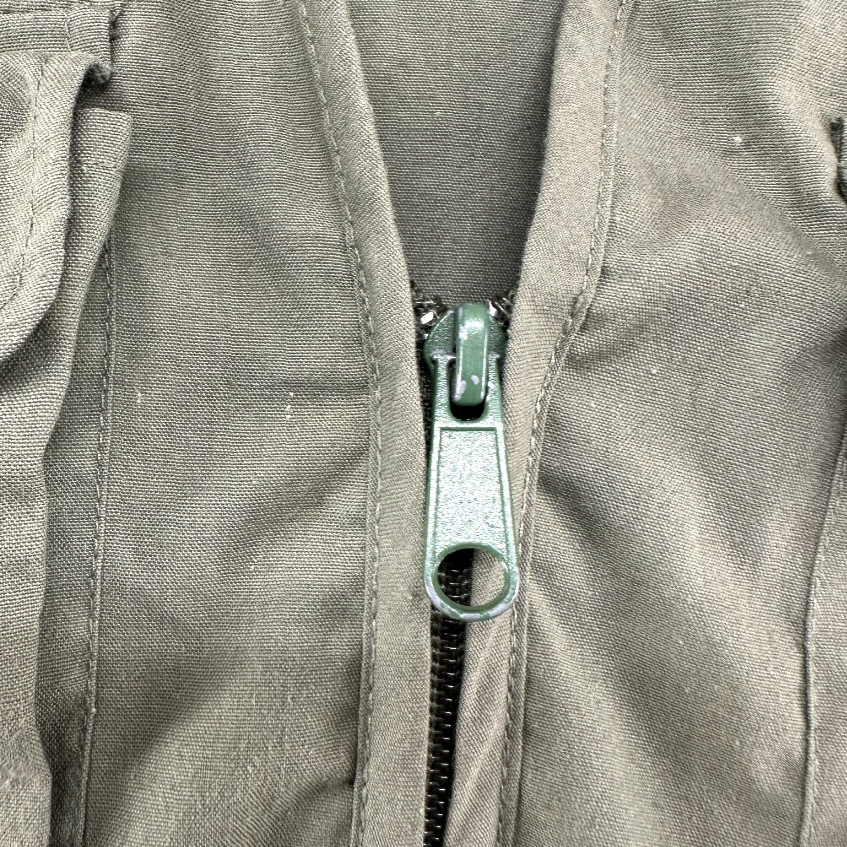 Vintage VINTAGE Solitude Vest Mens L Green Nylon Full Zip Fishing Hunting 90s Military Pattern Insulated Pockets Size US L / EU 52-54 / 3 - 3 Thumbnail