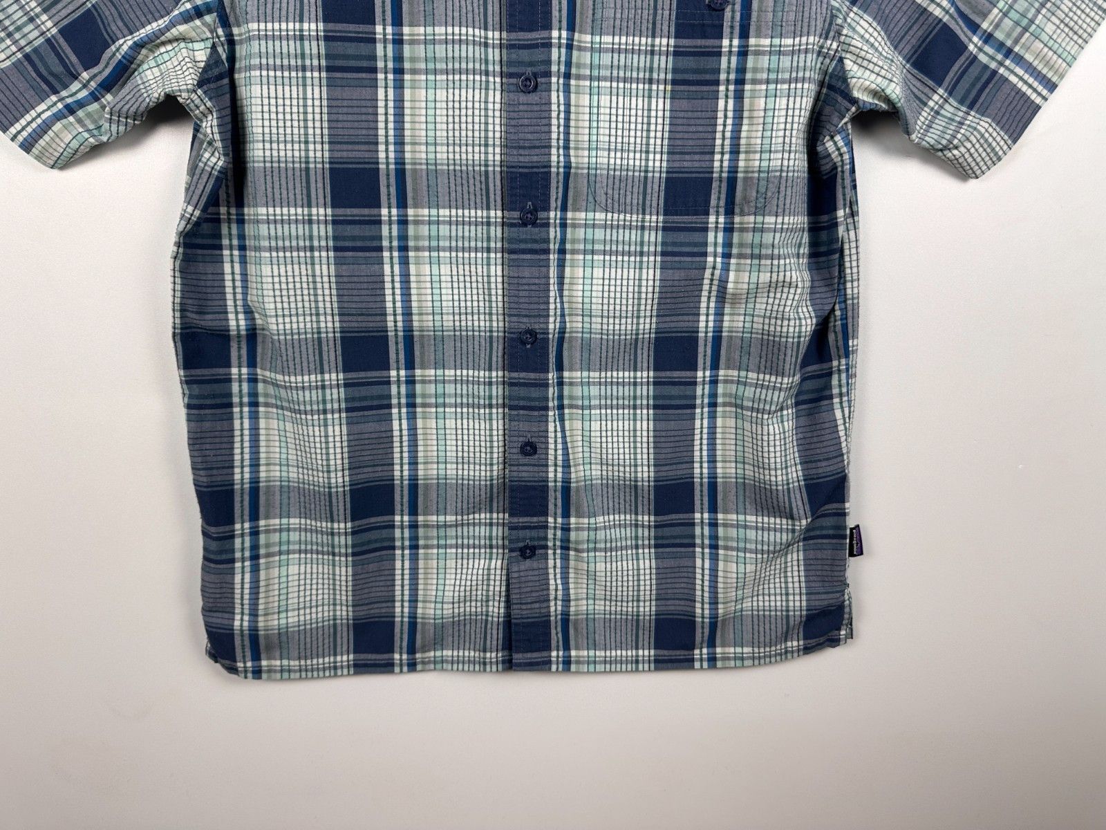Patagonia Patagonia Short Sleeve Button Shirt Plaid Size M Size US M / EU 48-50 / 2 - 3 Thumbnail