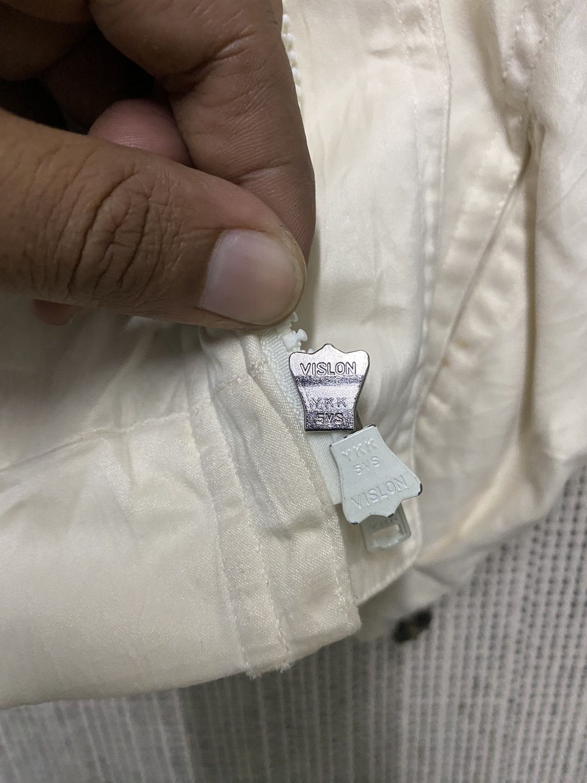 Burberry × Vintage 80s BURBERRY MEN’S CREM BOMBER JACKET Size US M / EU 48-50 / 2 - 12 Thumbnail
