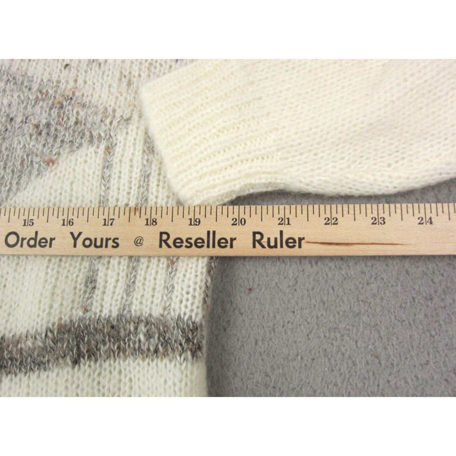 Vintage VINTAGE Newcomer Sweater Shirt Womens S Cream Turtleneck Knit Wool 70s 80s Pullover Winter Fall Size S / US 4 / IT 40 - 5 Thumbnail