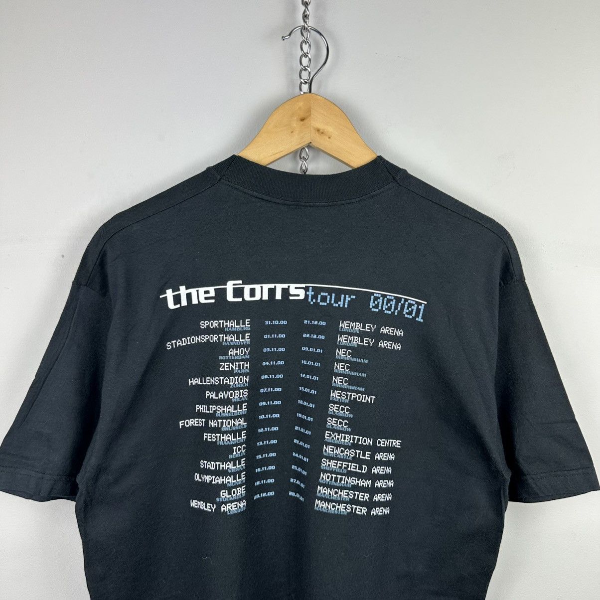 Fruit Of The Loom Vintage 2001 Tour Tee Size US M / EU 48-50 / 2 - 16 Thumbnail