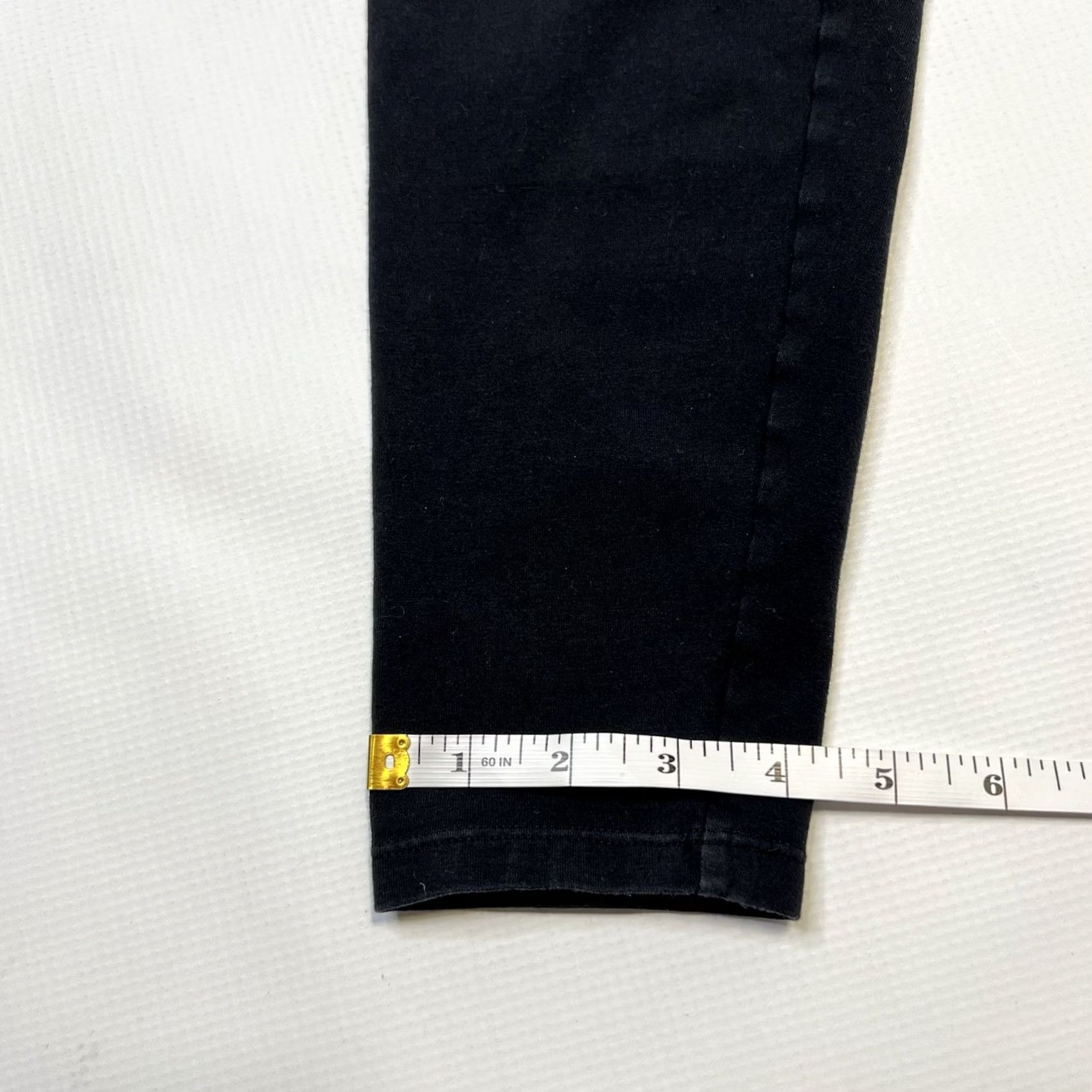 Vintage Yummie Gloria Leggings Capri Black Size Small Womens Activewear Shaping Stretch Capris Dark Washes Velvet? Size 28" / US 6 / IT 42 - 5 Thumbnail