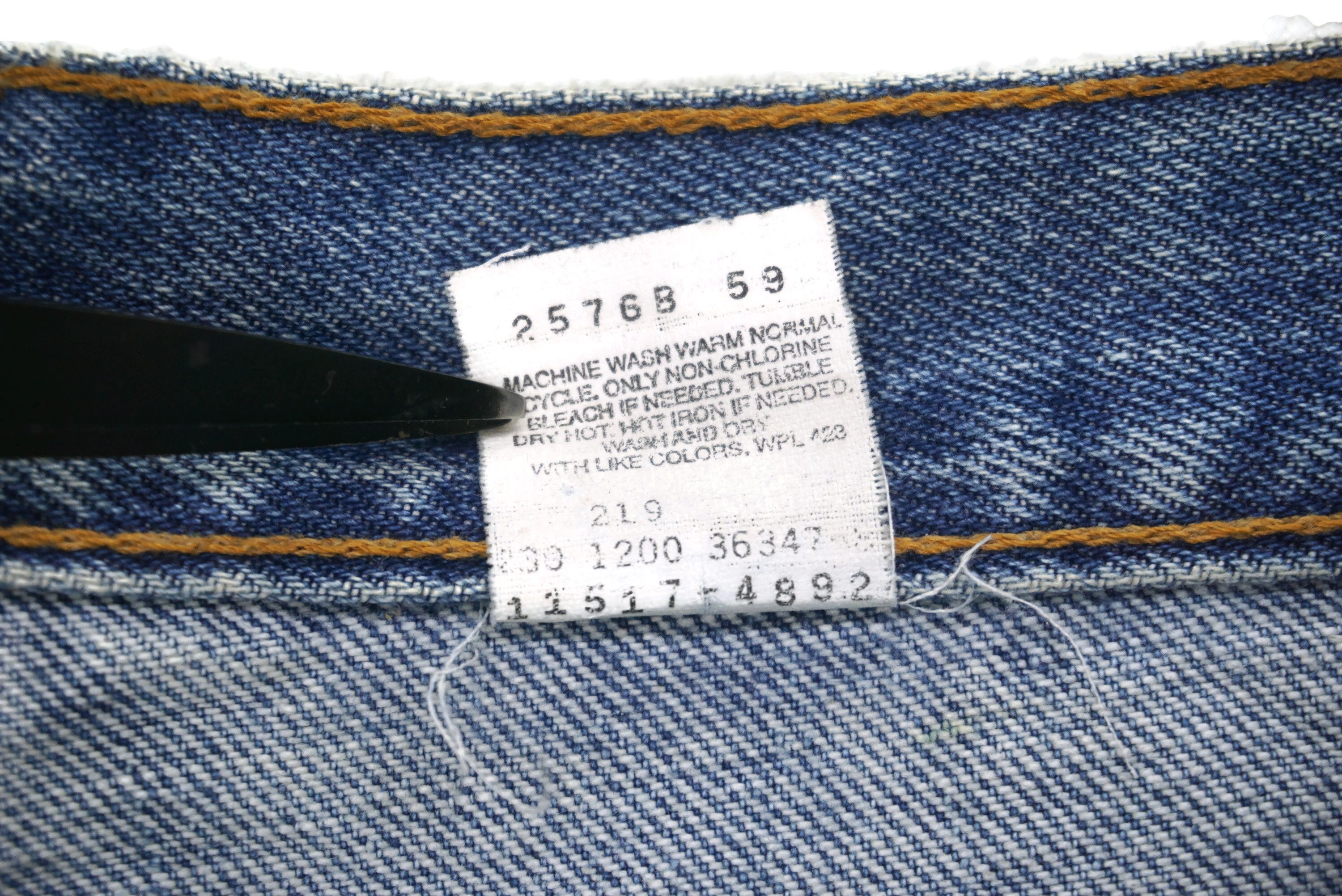 Levi's Vintage Levi's 517 Jeans W32xL26.5 11517-4892 Cropped Denim Size US 32 / EU 48 - 14 Thumbnail