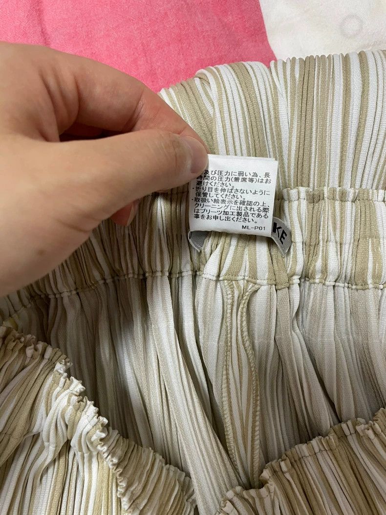 Issey Miyake Issey Miyake size:1 Beige striped pants Size 42" / US 20 - 9 Thumbnail