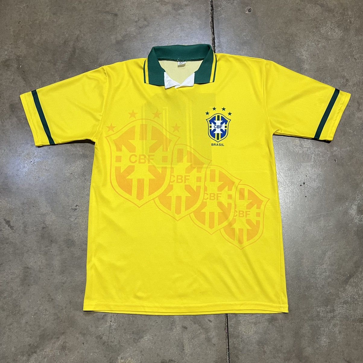 Vintage Vintage Y2K Brazil Soccer Jersey Neymar National Team Size US L / EU 52-54 / 3 - 1 Thumbnail