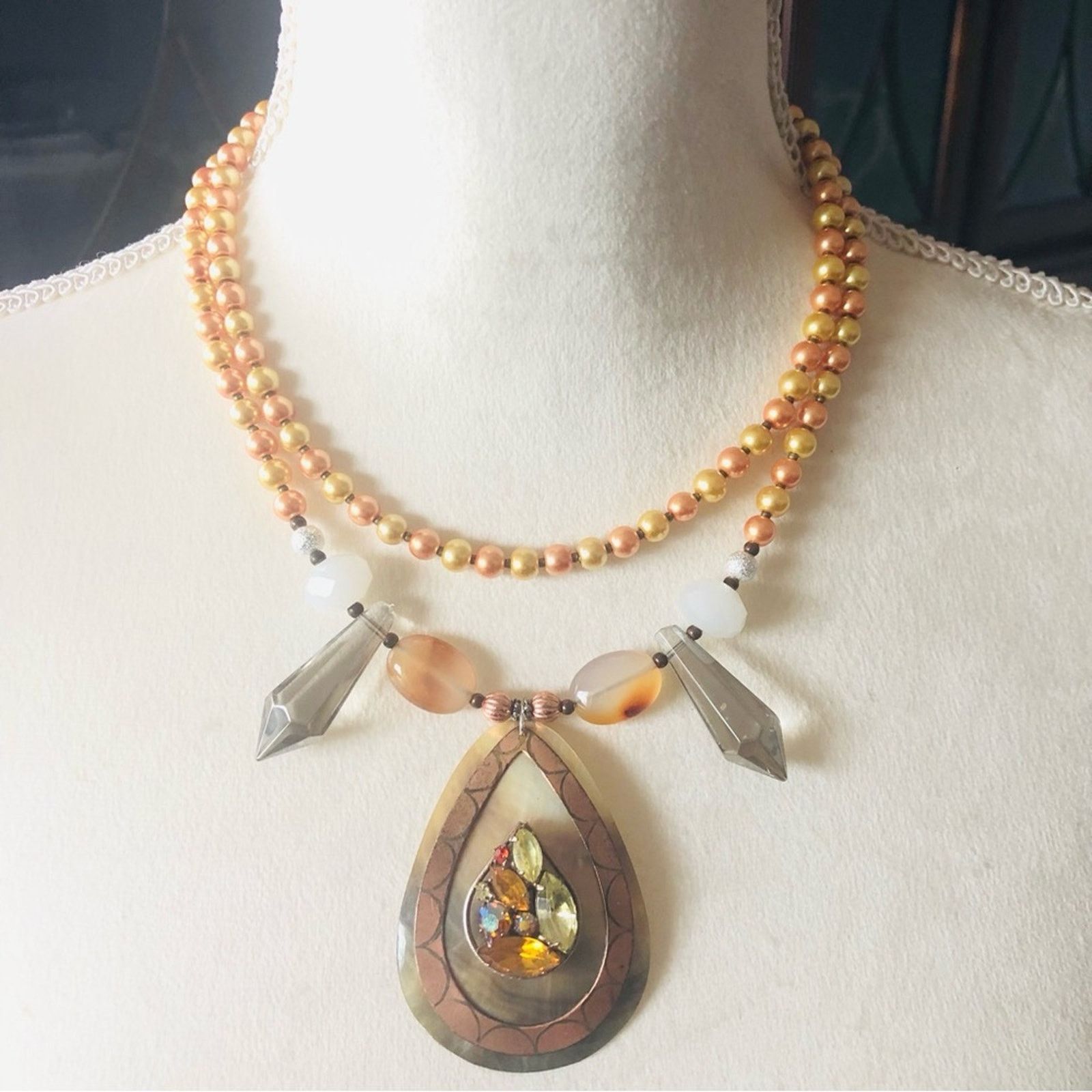 Handmade Handcrafted repurpose large pendant Pearl necklace Size ONE SIZE - 2 Thumbnail