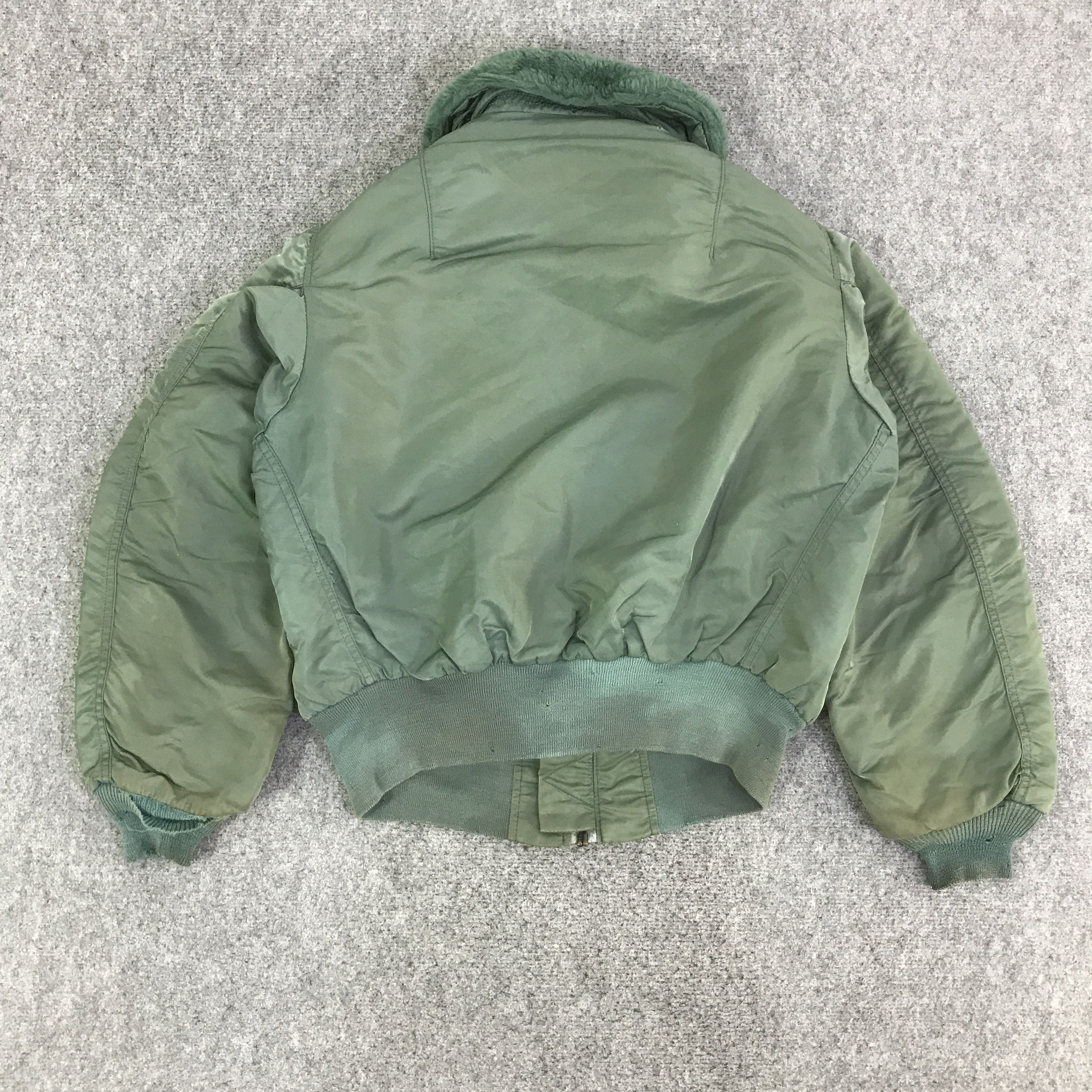 Alpha Industries VTG ALPHA INDUSTRIES DISTRESSED BOMBERS FADED JACKET K116B20 Size US M / EU 48-50 / 2 - 3 Thumbnail