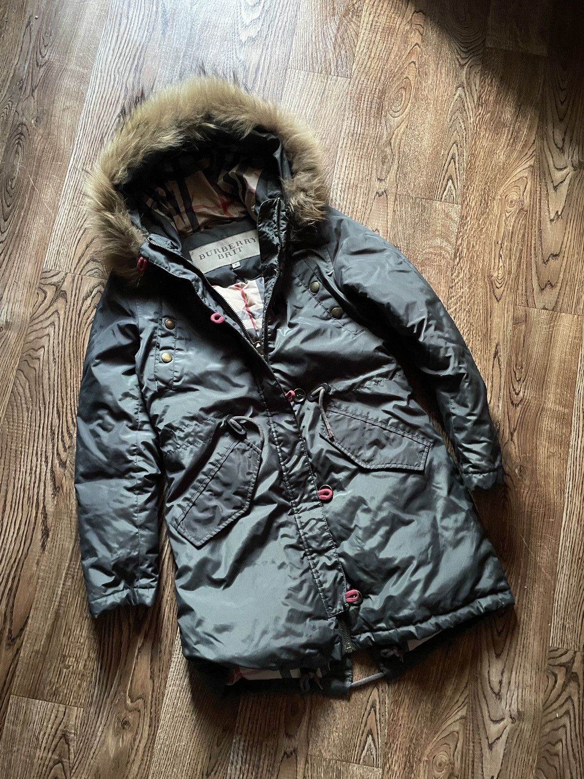 Burberry Burberry Brit Green Puffer Jacket Coat With Fur Size M / US 6-8 / IT 42-44 - 2 Thumbnail