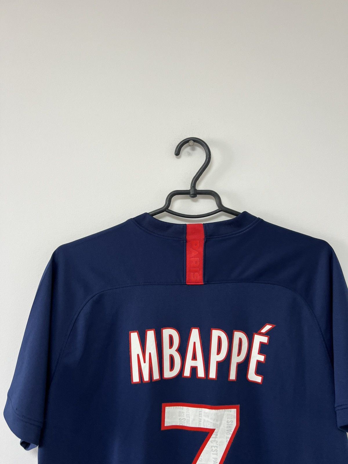 Nike PSG 2019/20 Home Jersey Mbappe #7 Football Shirt Nike M Size US M / EU 48-50 / 2 - 6 Thumbnail