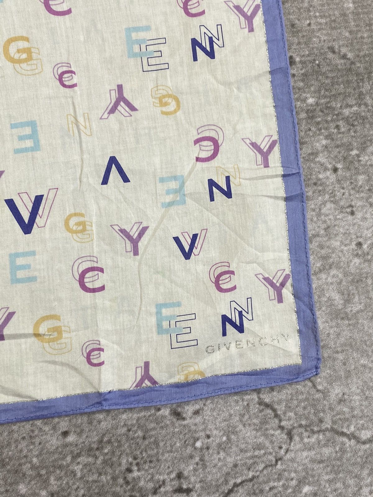 Givenchy Givenchy Handkerchief / Bandana / Neckerchief Size ONE SIZE - 7 Thumbnail