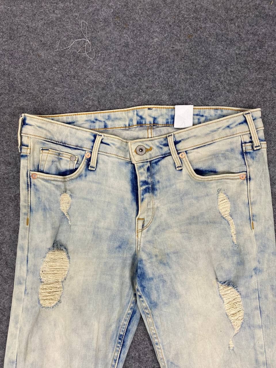 H&M & denim by H&M acid wash distressed denim Size US 32 / EU 48 - 6 Thumbnail