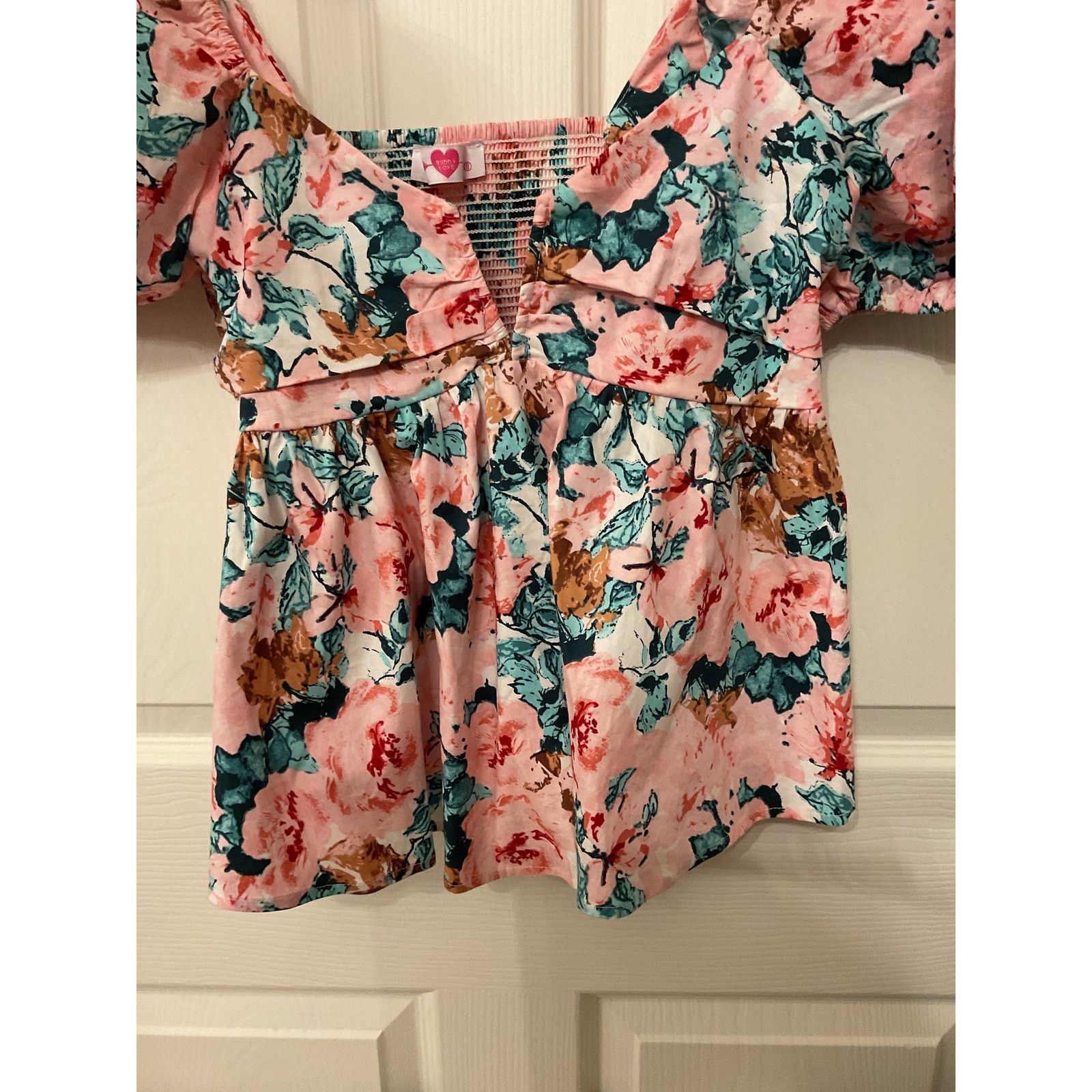 BuddyLove Buddy Love Houston Floral Puff Sleeve Deep V-neck Top, S Size S / US 4 / IT 40 - 6 Thumbnail