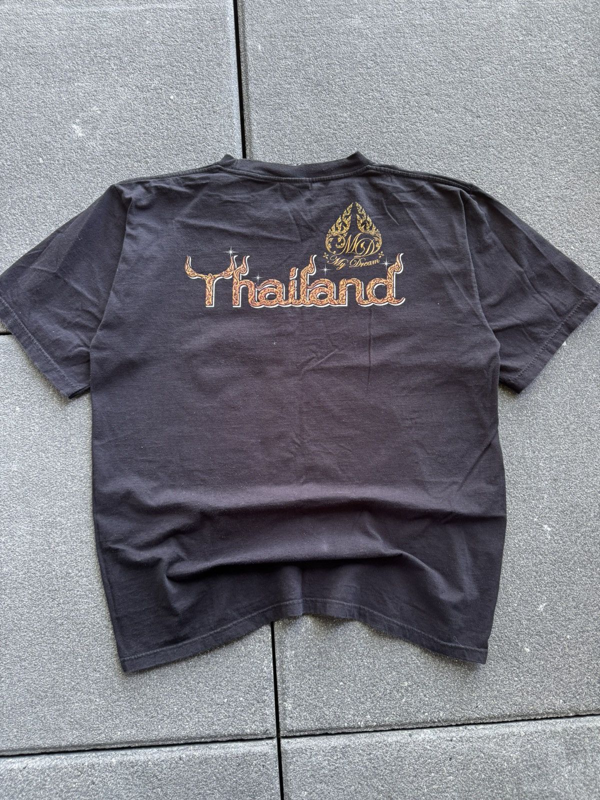 Tultex CRAZY VINTAGE THAILAND GRAPHIC T-SHIRT Size US XXL / EU 58 / 5 - 4 Thumbnail