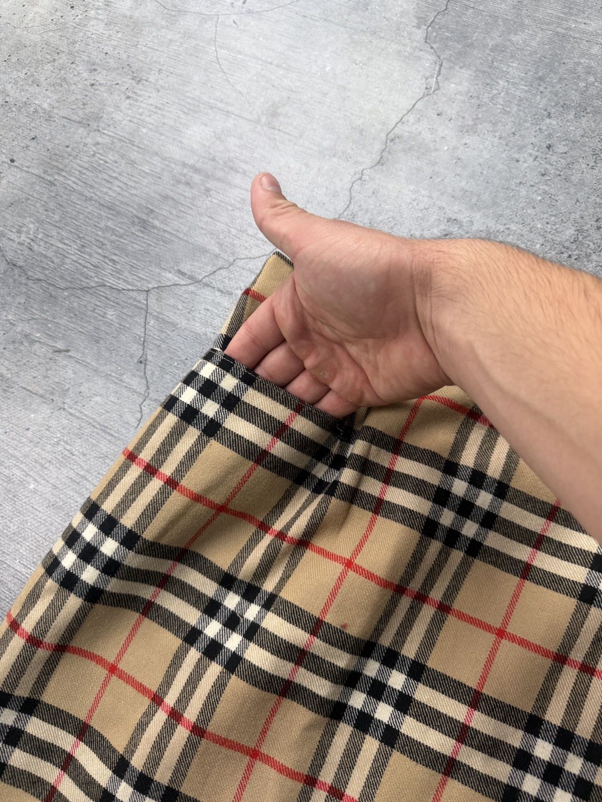 Burberry Vintage 90s Burberry’s Nova Check Wool Skirt Size 30" / US 8 / IT 44 - 5 Thumbnail