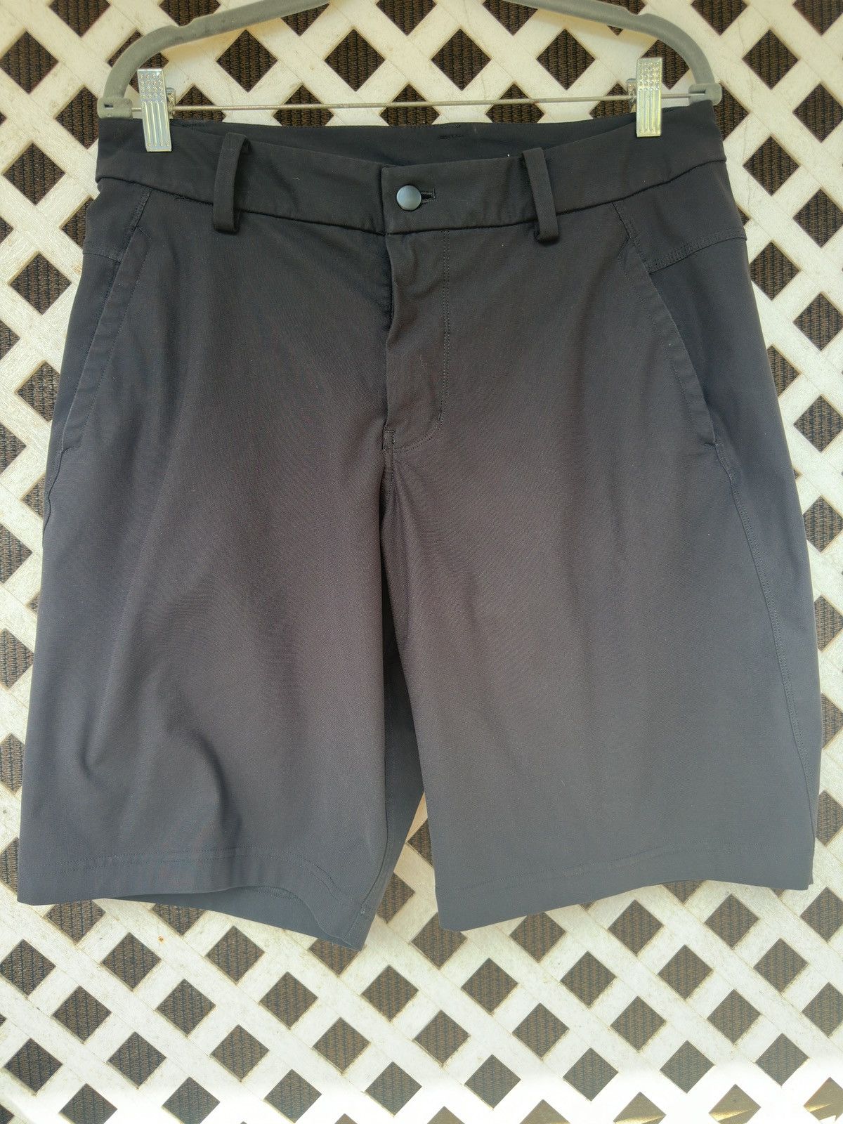Lululemon Lululemon Commission Shorts Classic Men's 34 Navy Blue Chino Size US 34 / EU 50 - 1 Thumbnail
