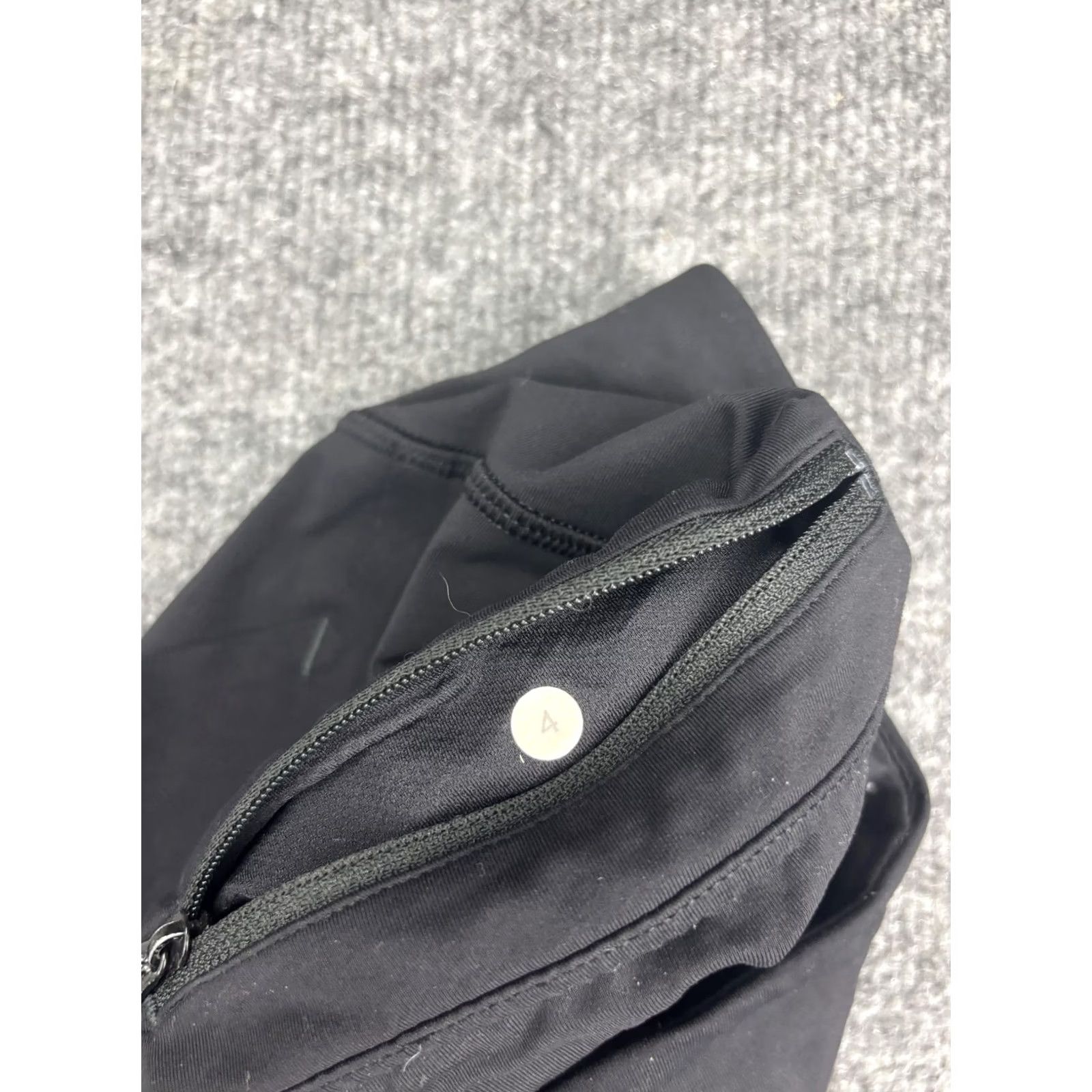 Lululemon Lululemon Pants Womens 4 Black Crop Leggings High Rise Side Pocket Yoga Running Gym Training Capri Legging Women Size 27" / US 4 / IT 40 - 7 Thumbnail