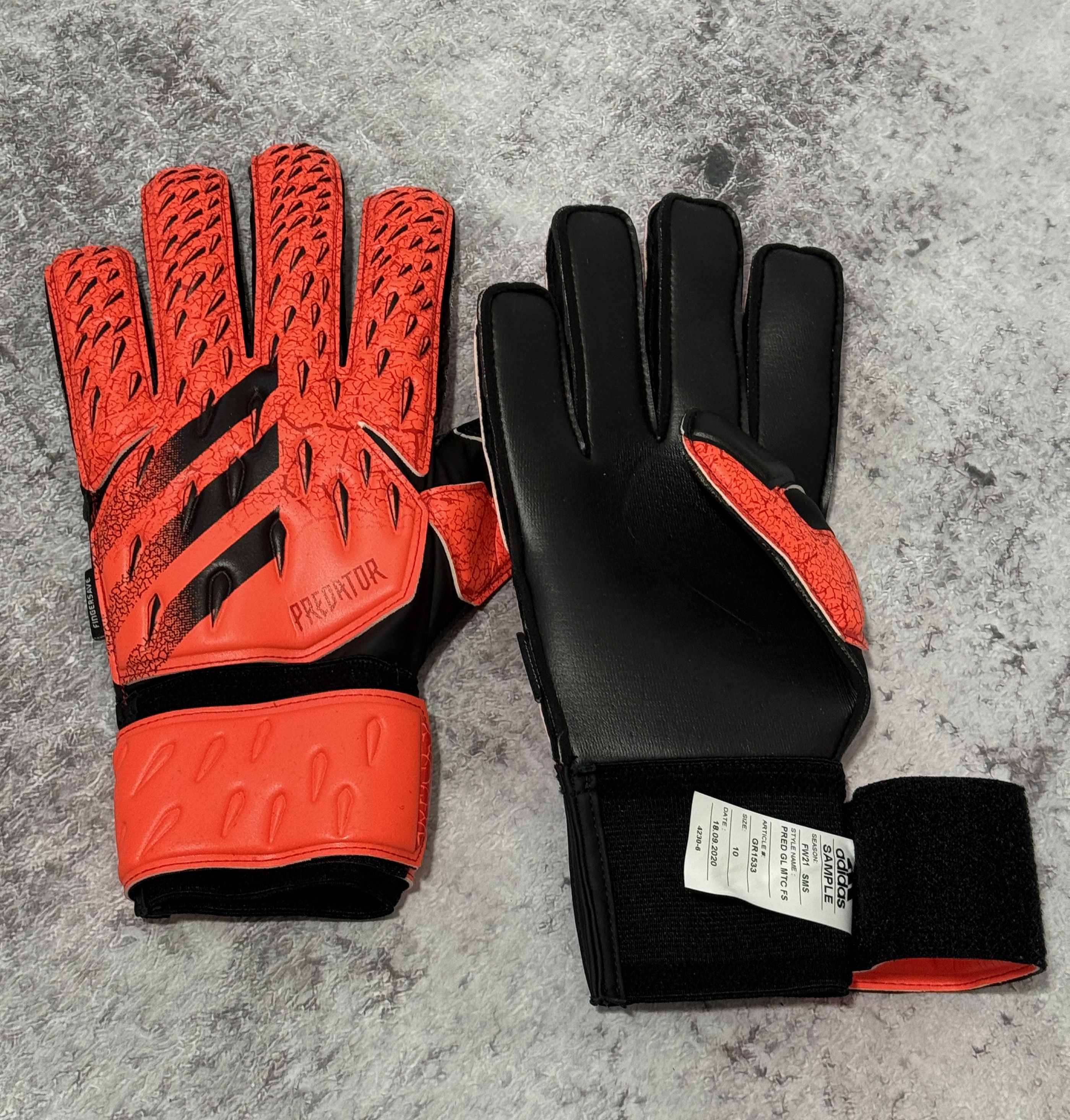 Adidas ADIDAS GOALKEEPER GLOVES GR1533 PREDATOR MATCH FINGERSAVE 10 Size ONE SIZE - 2 Thumbnail
