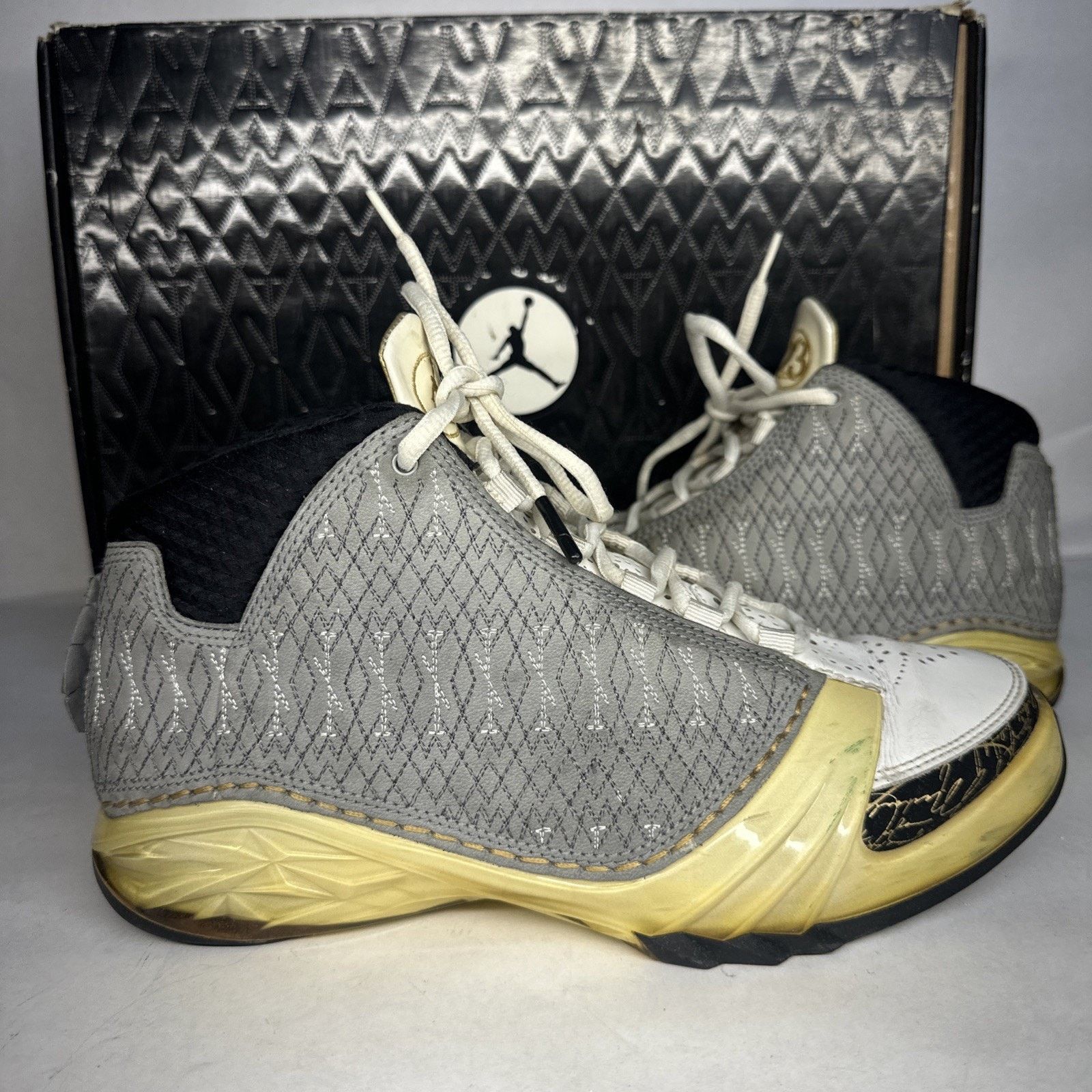 Jordan Brand Nike Air Jordan 23 XX3 OG White Stealth 2008 US 8 Size US 8.5 / EU 41-42 - 1 Thumbnail