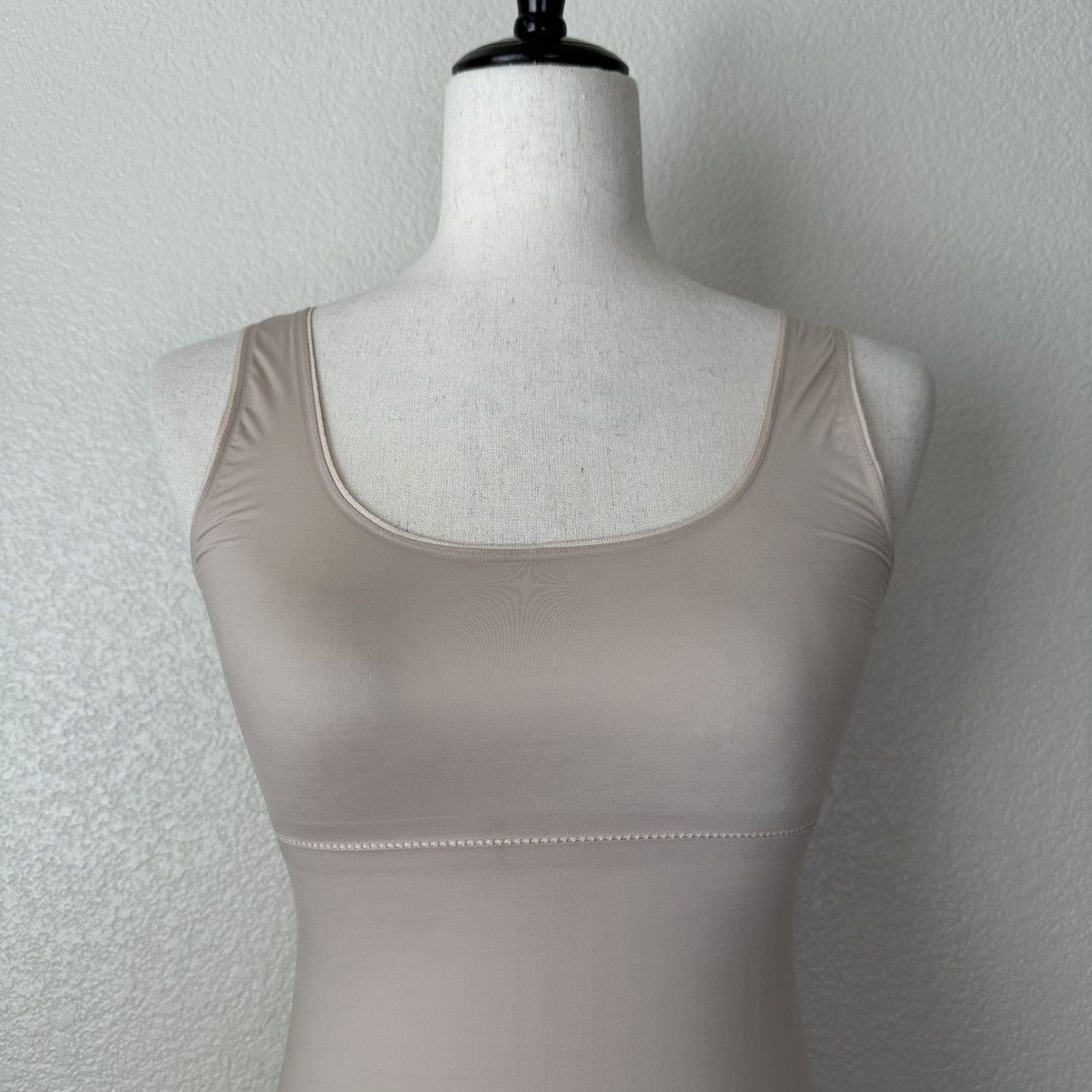 Marks & Spencer Marks & Spencer Nude Stretchy Scoop Neck Tank Top Size M / US 6-8 / IT 42-44 - 2 Thumbnail